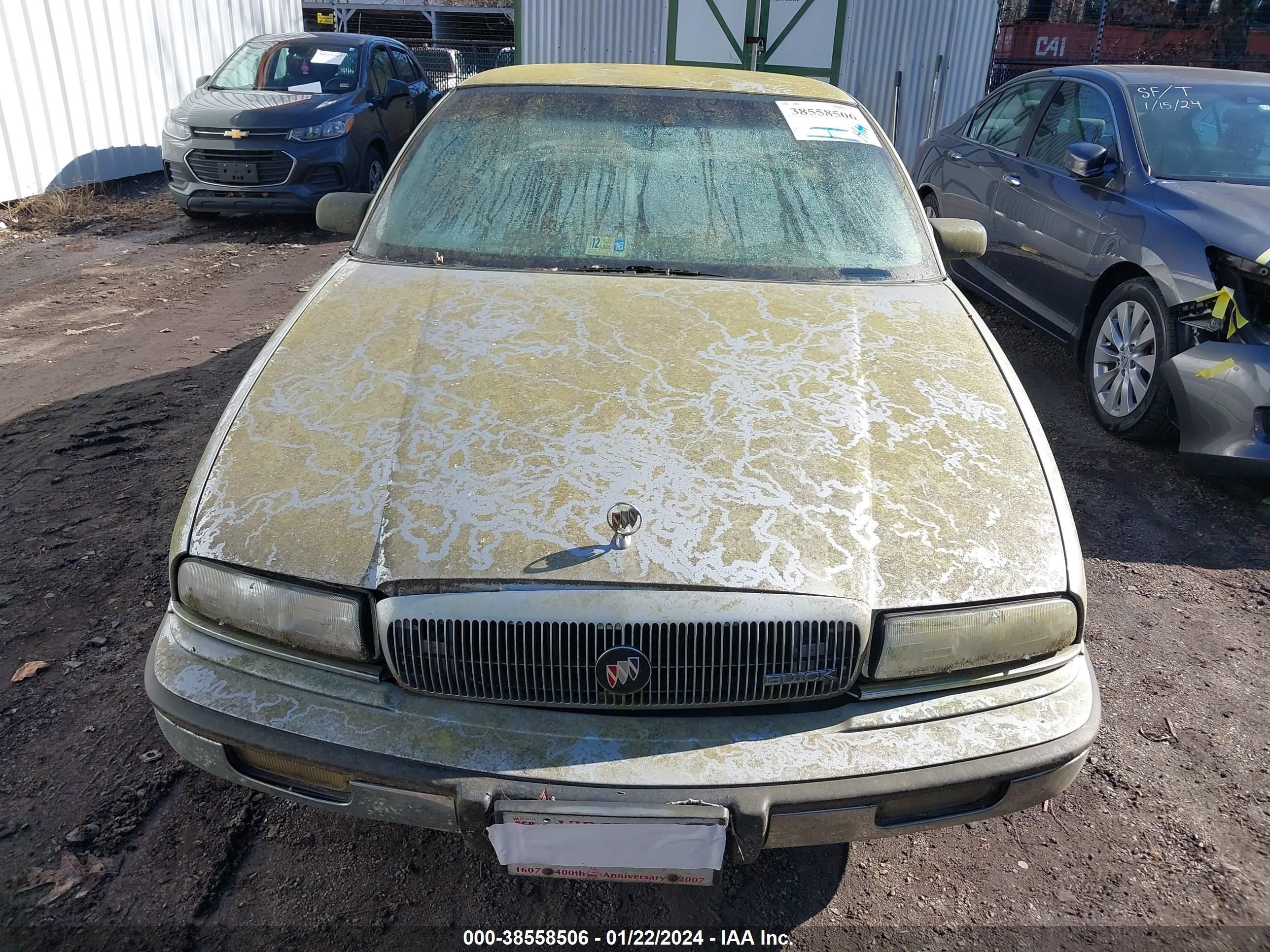 Photo 5 VIN: 2G4WD54L0P1461564 - BUICK REGAL 