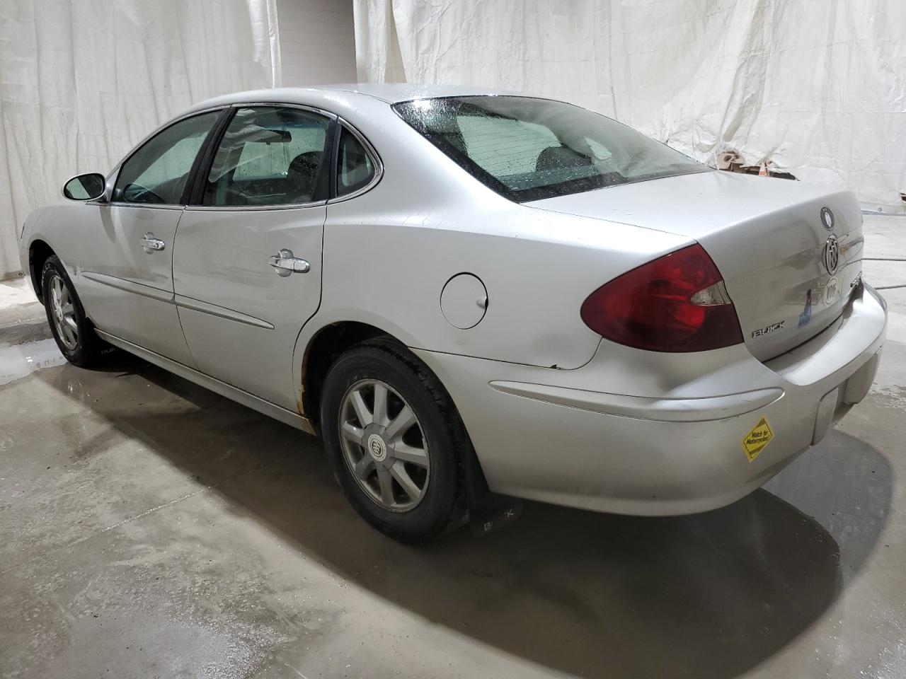 Photo 1 VIN: 2G4WD552371163421 - BUICK LACROSSE 