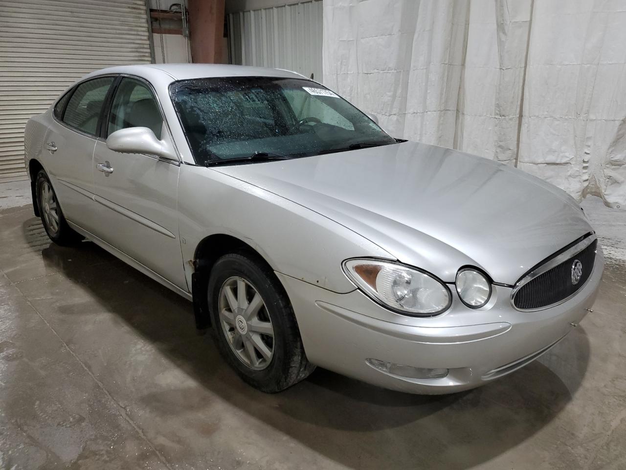 Photo 3 VIN: 2G4WD552371163421 - BUICK LACROSSE 