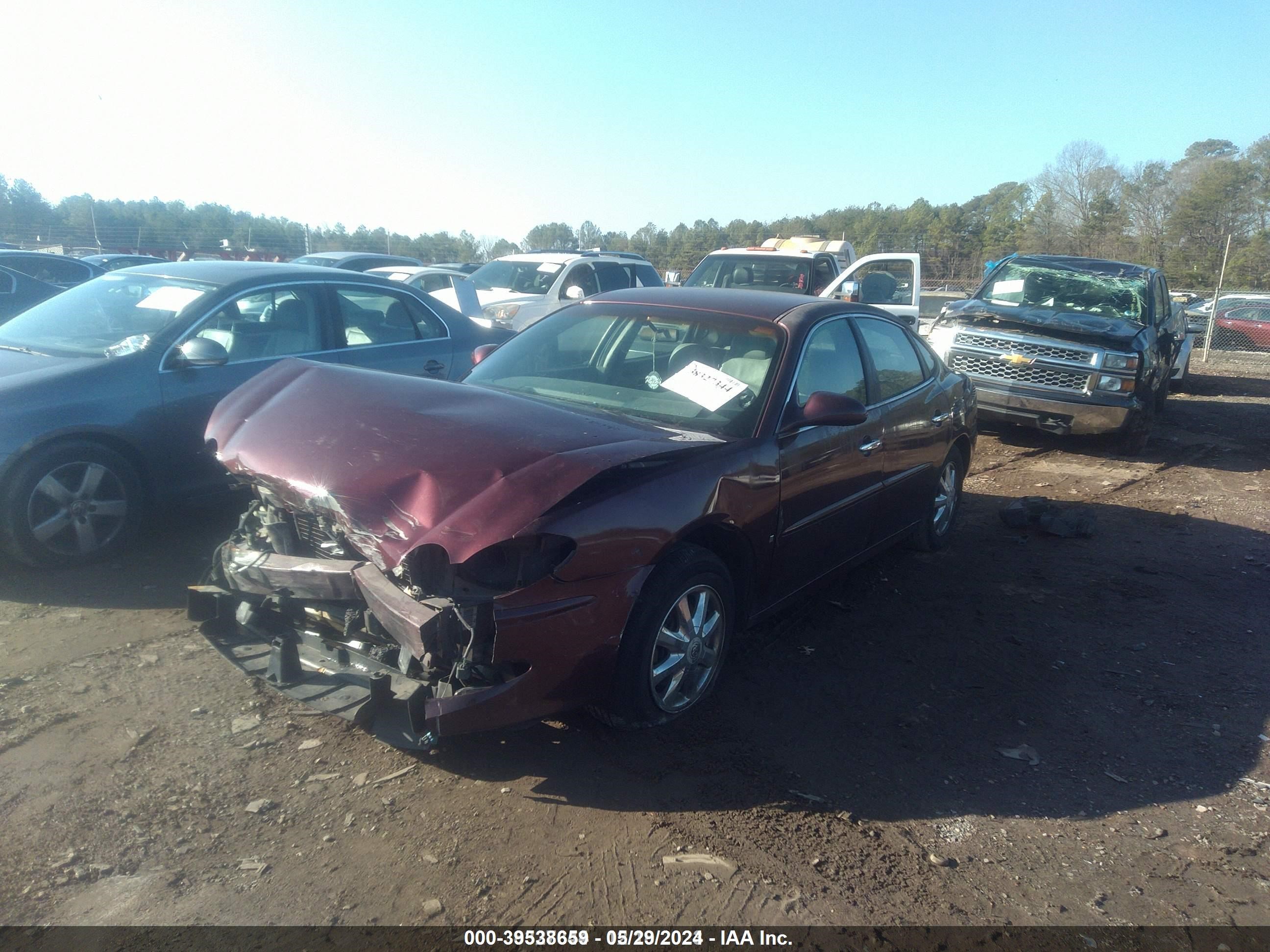 Photo 2 VIN: 2G4WD552X71145532 - BUICK LACROSSE 