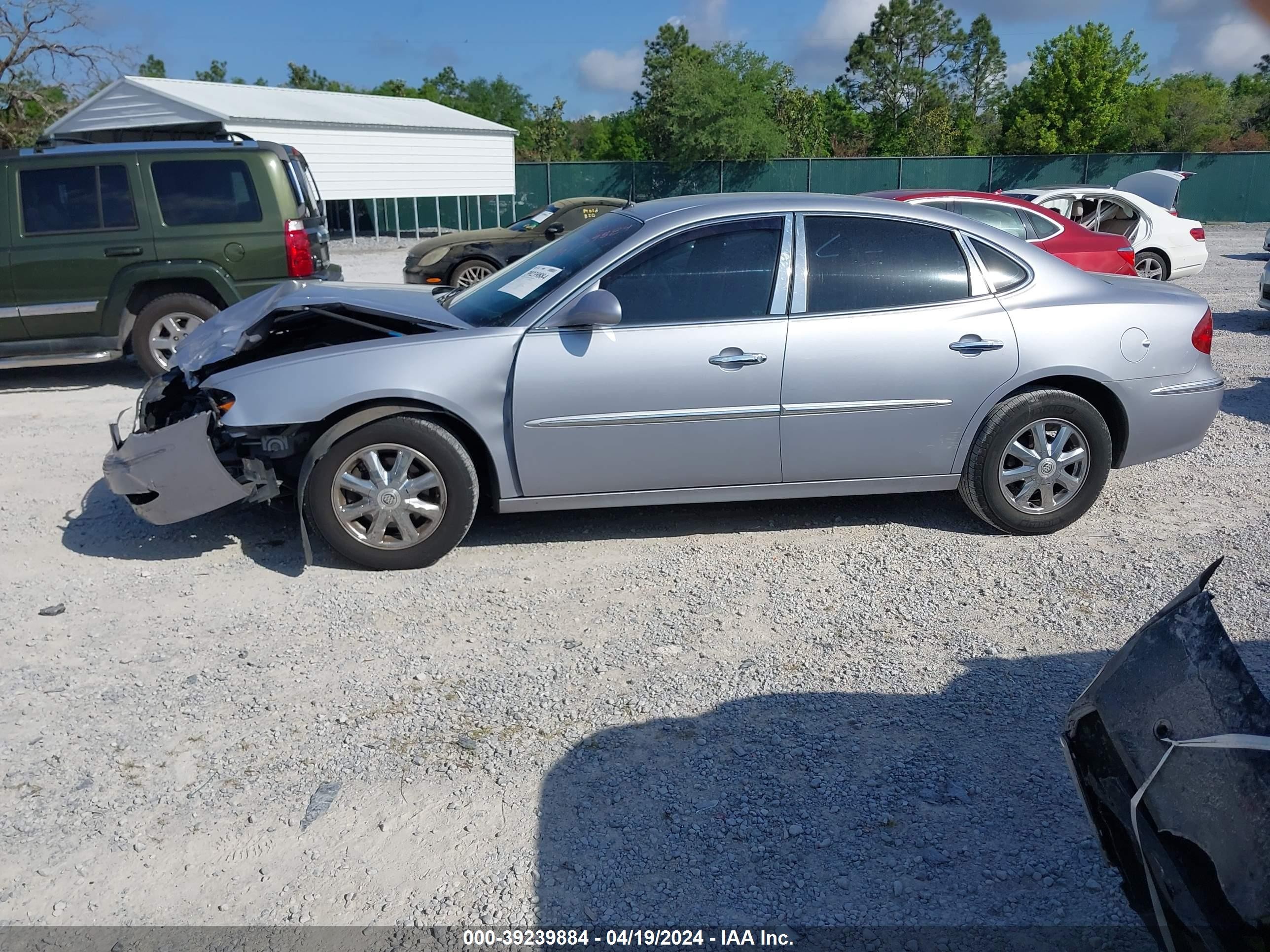 Photo 12 VIN: 2G4WD562251249721 - BUICK LACROSSE 