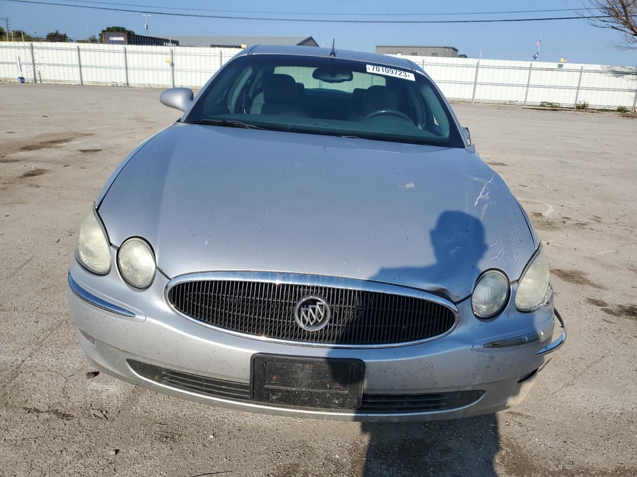 Photo 4 VIN: 2G4WD562651220707 - BUICK LACROSSE 