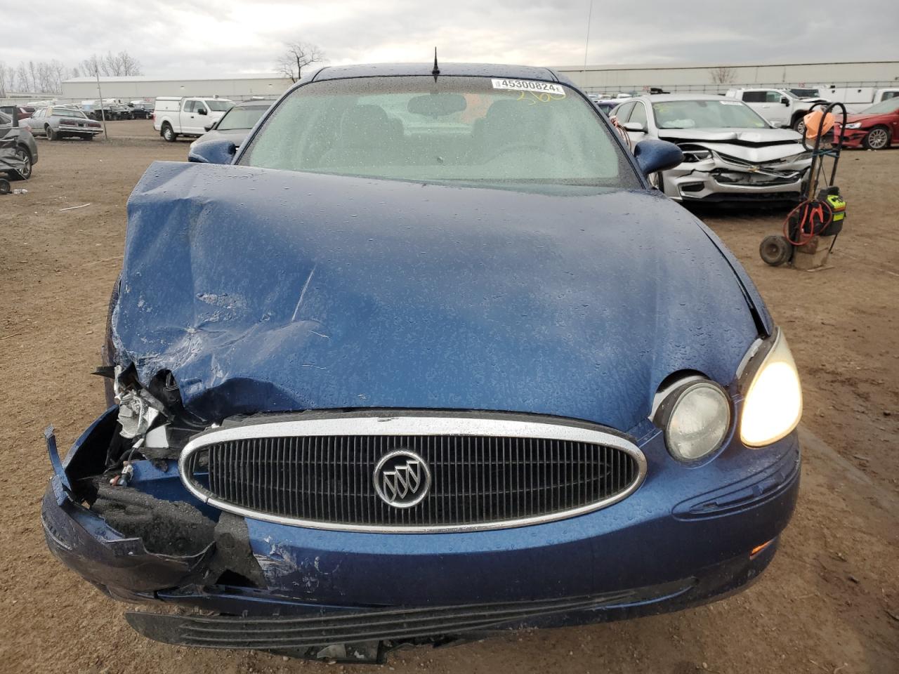 Photo 4 VIN: 2G4WD562X51253225 - BUICK LACROSSE 