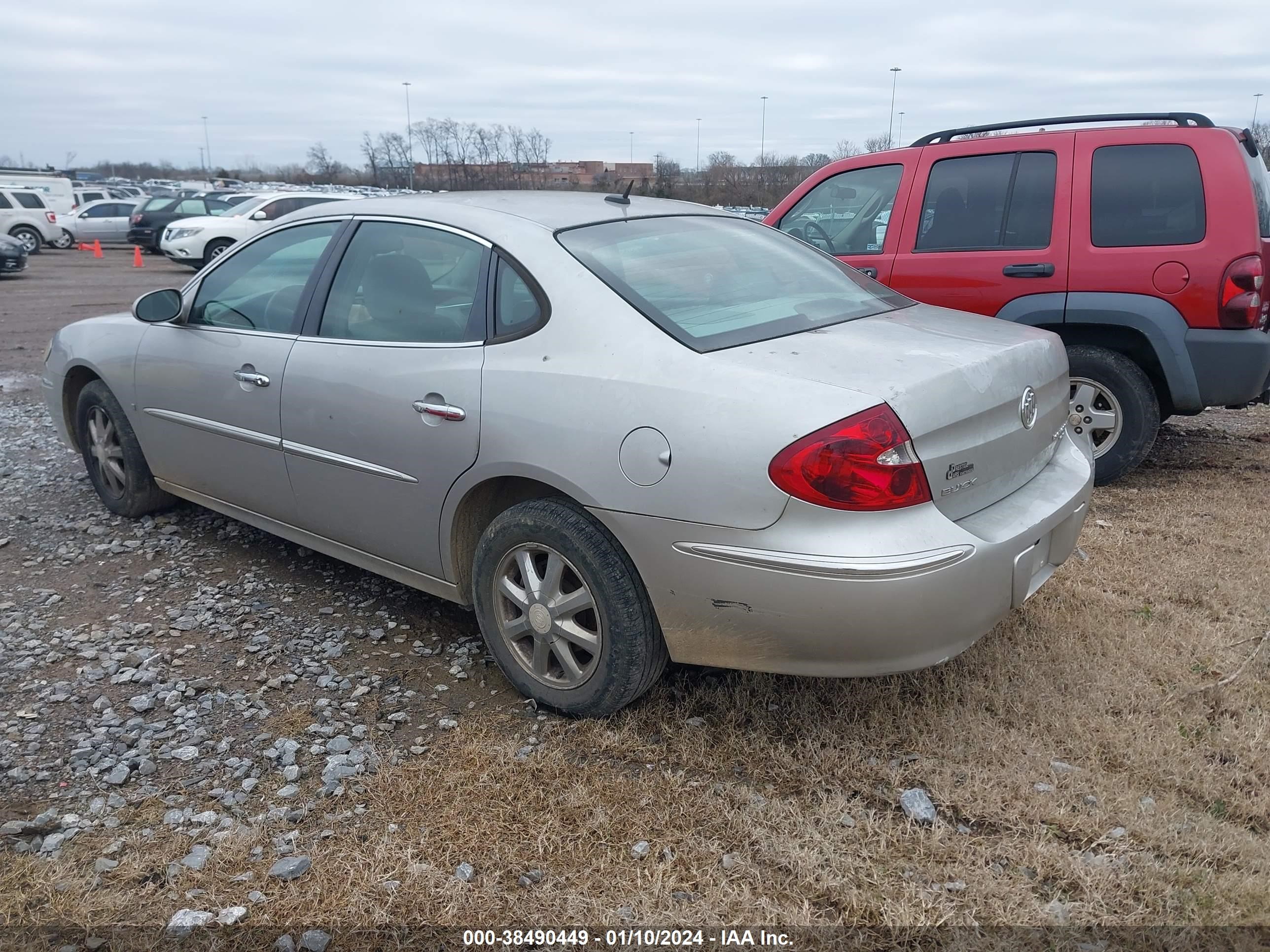 Photo 2 VIN: 2G4WD582061289861 - BUICK LACROSSE 