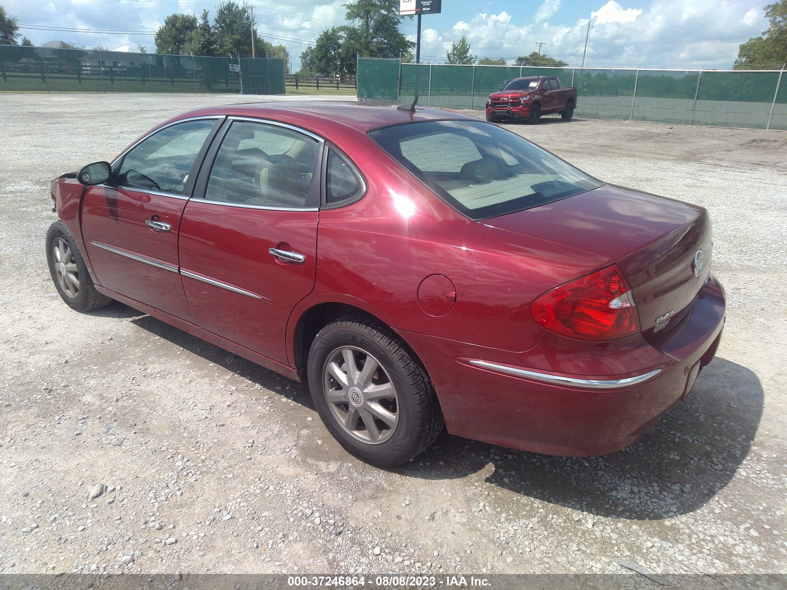 Photo 2 VIN: 2G4WD582081135105 - BUICK LACROSSE 