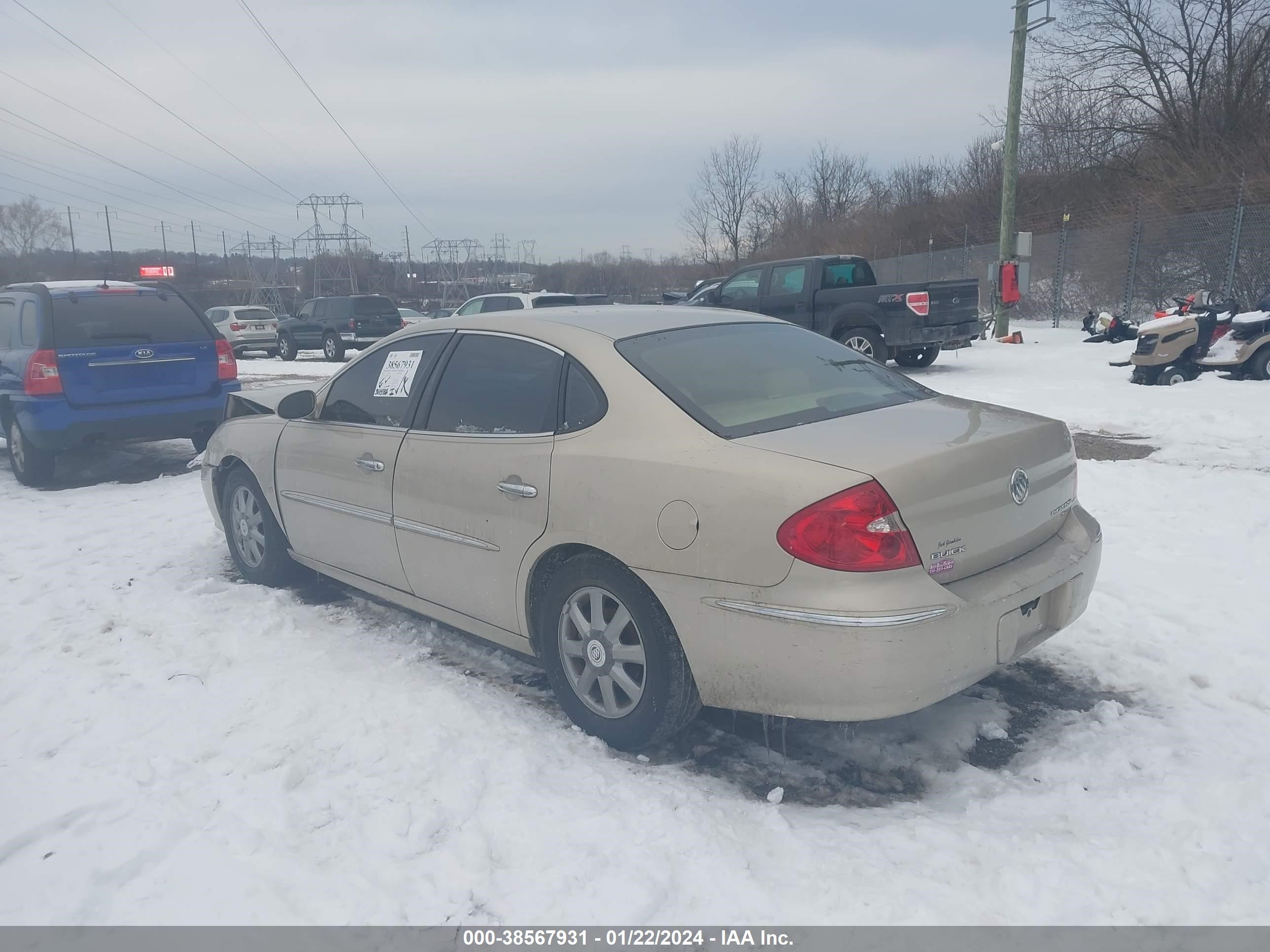 Photo 2 VIN: 2G4WD582081149182 - BUICK LACROSSE 