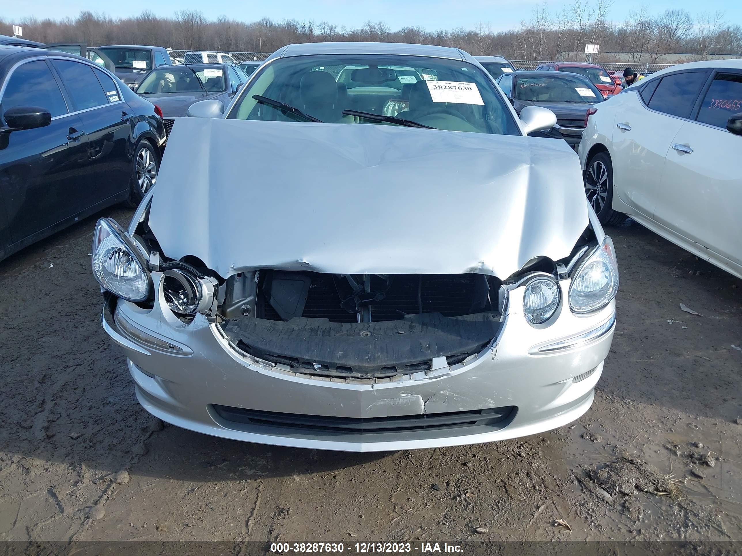 Photo 12 VIN: 2G4WD582091219295 - BUICK LACROSSE 