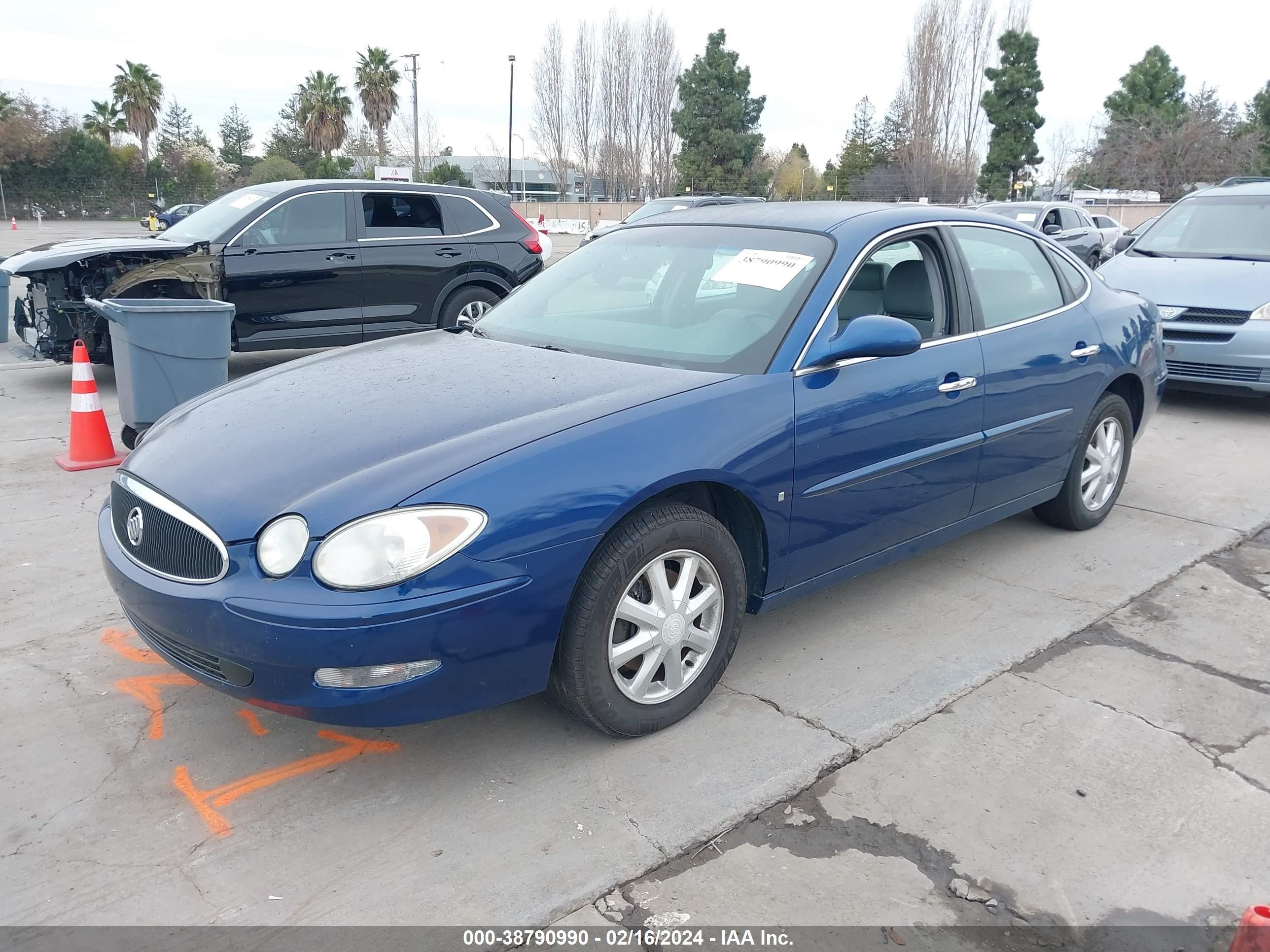 Photo 1 VIN: 2G4WD582161191910 - BUICK LACROSSE 