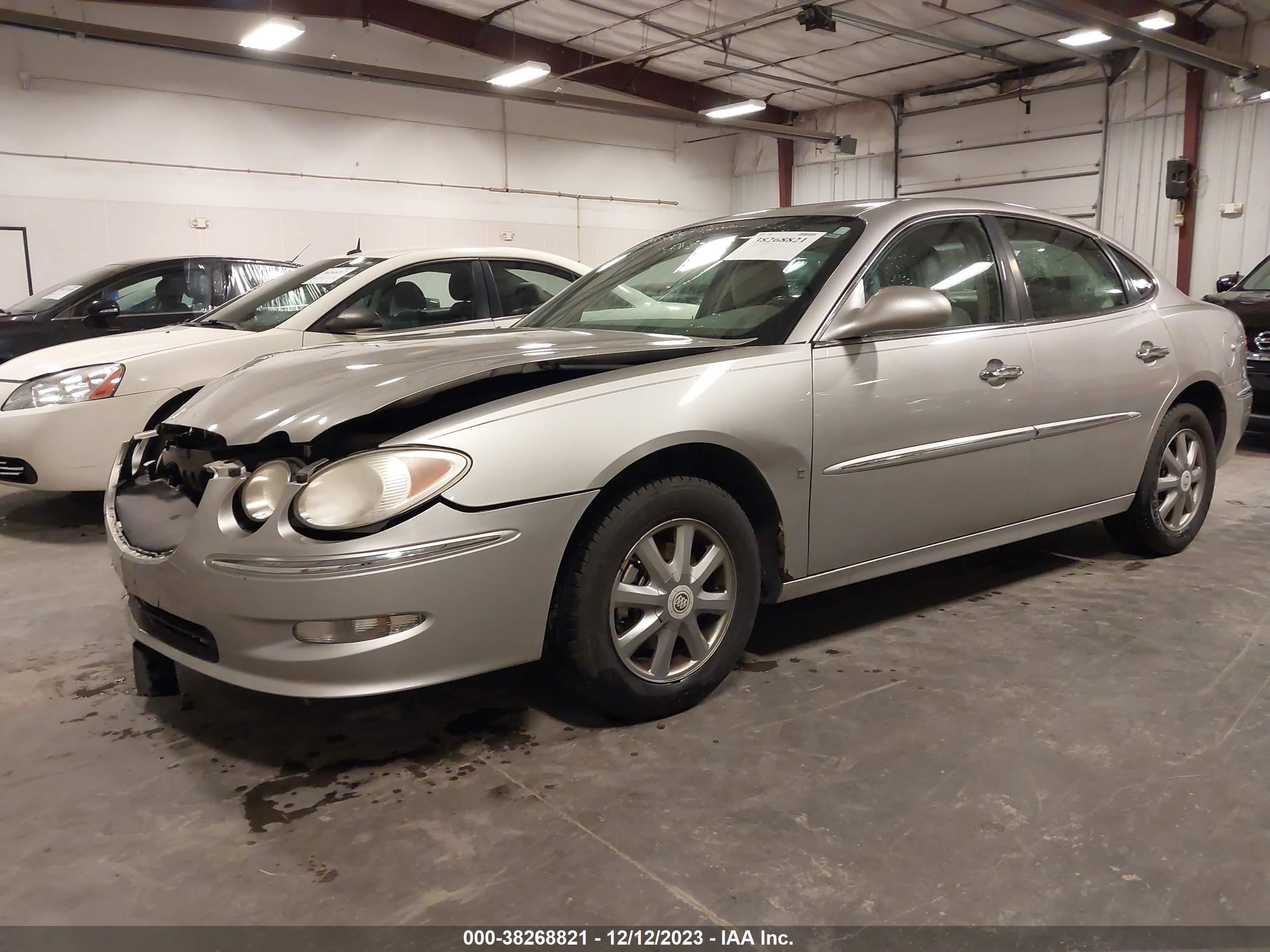 Photo 1 VIN: 2G4WD582181220079 - BUICK LACROSSE 