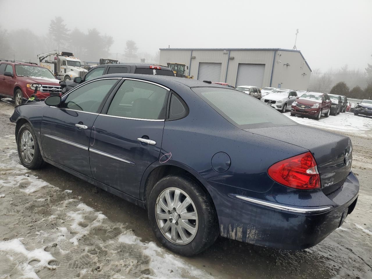 Photo 1 VIN: 2G4WD582181380558 - BUICK LACROSSE 