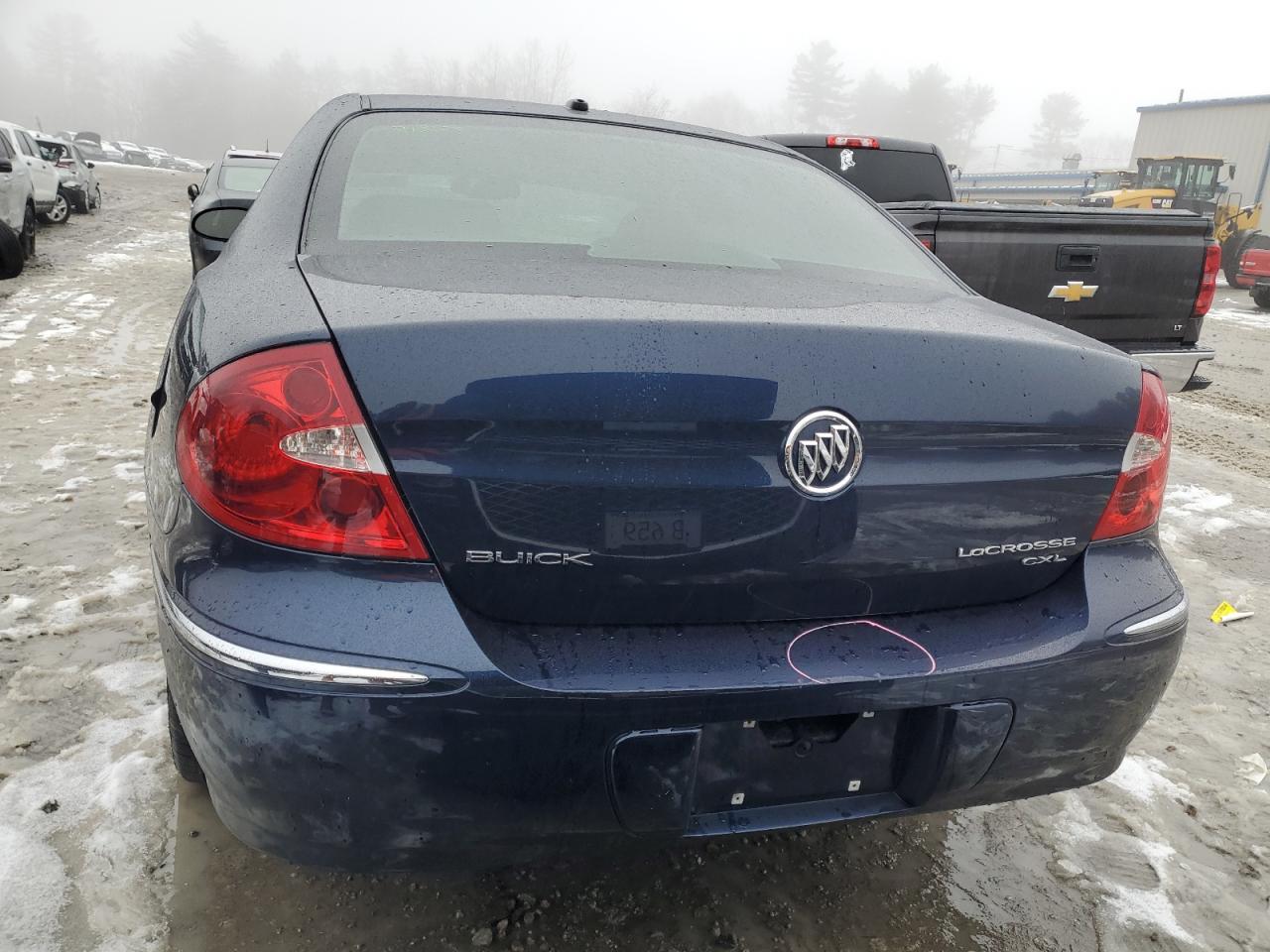 Photo 5 VIN: 2G4WD582181380558 - BUICK LACROSSE 