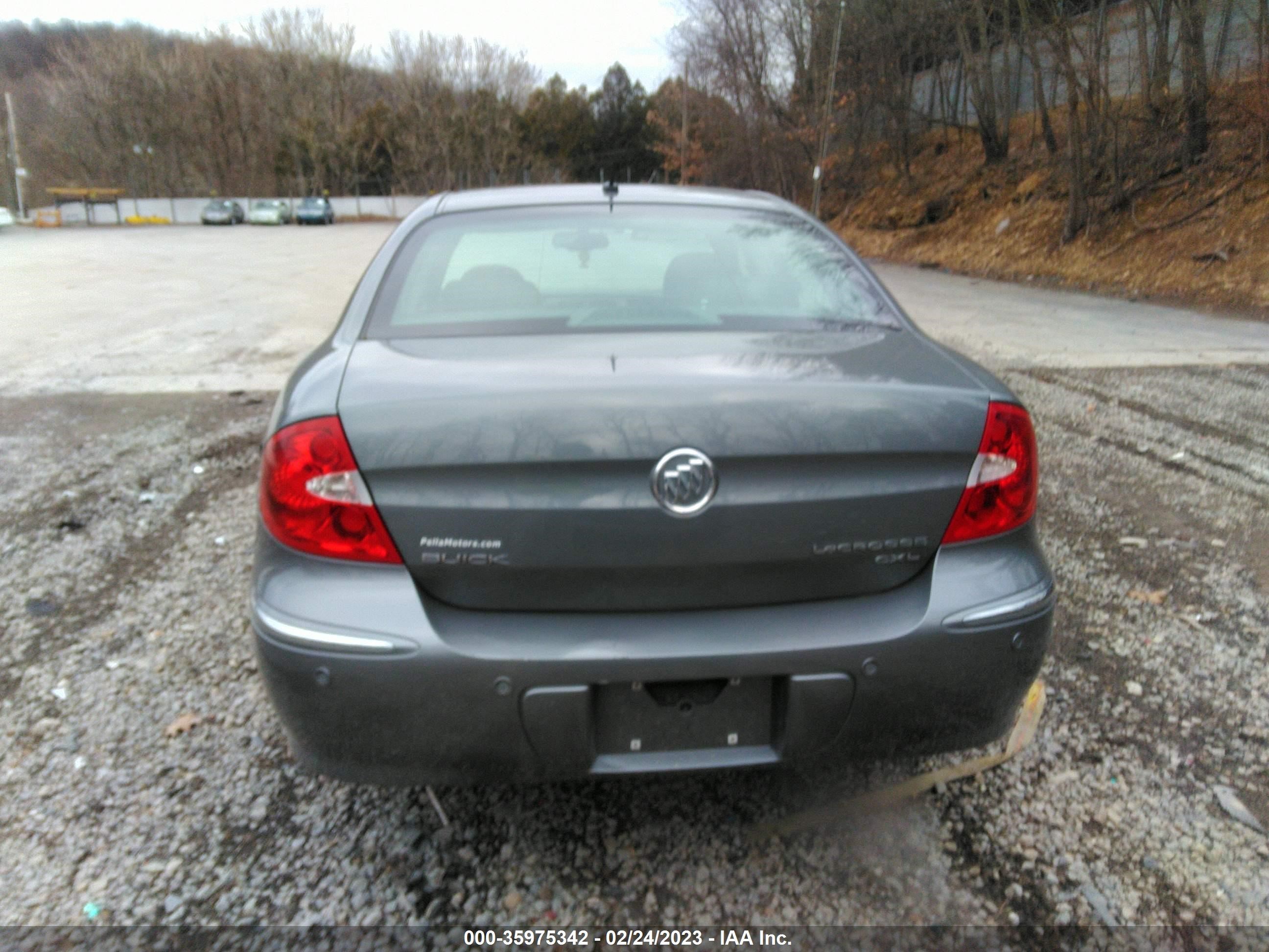 Photo 11 VIN: 2G4WD582191143327 - BUICK LACROSSE 