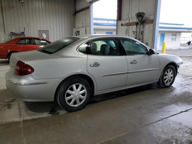 Photo 2 VIN: 2G4WD582261278120 - BUICK LACROSSE 