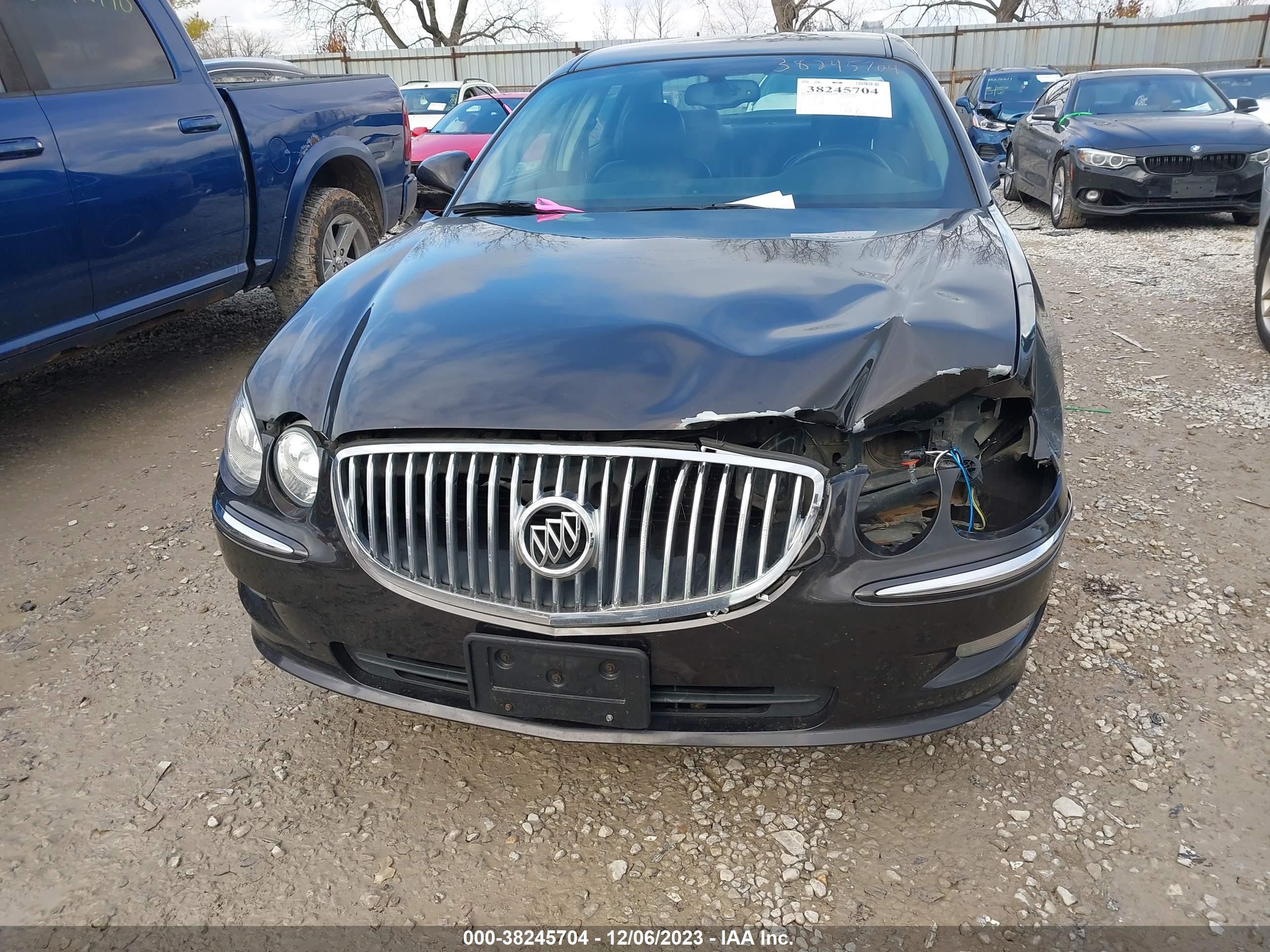 Photo 5 VIN: 2G4WD582281214372 - BUICK LACROSSE 