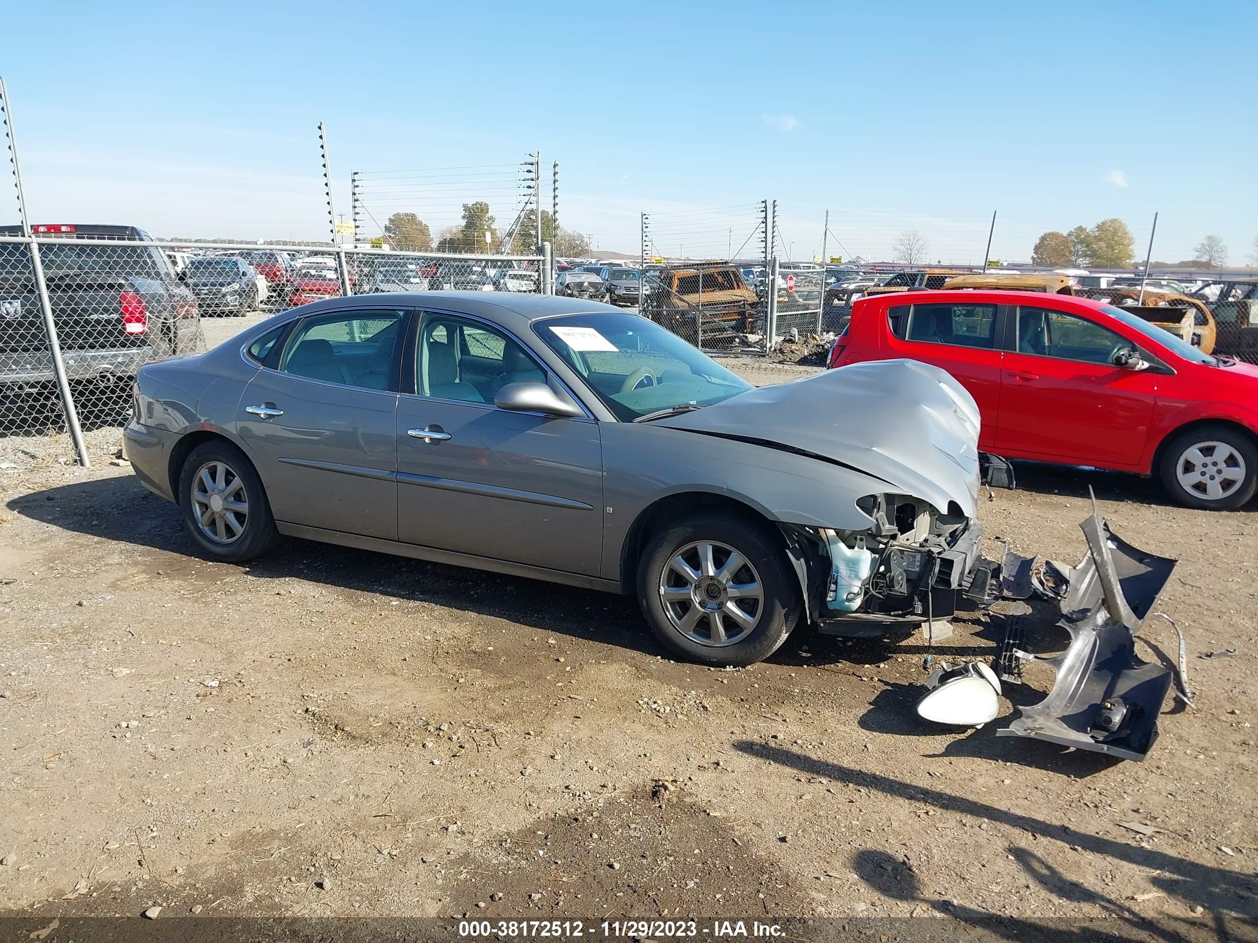 Photo 11 VIN: 2G4WD582371127367 - BUICK LACROSSE 