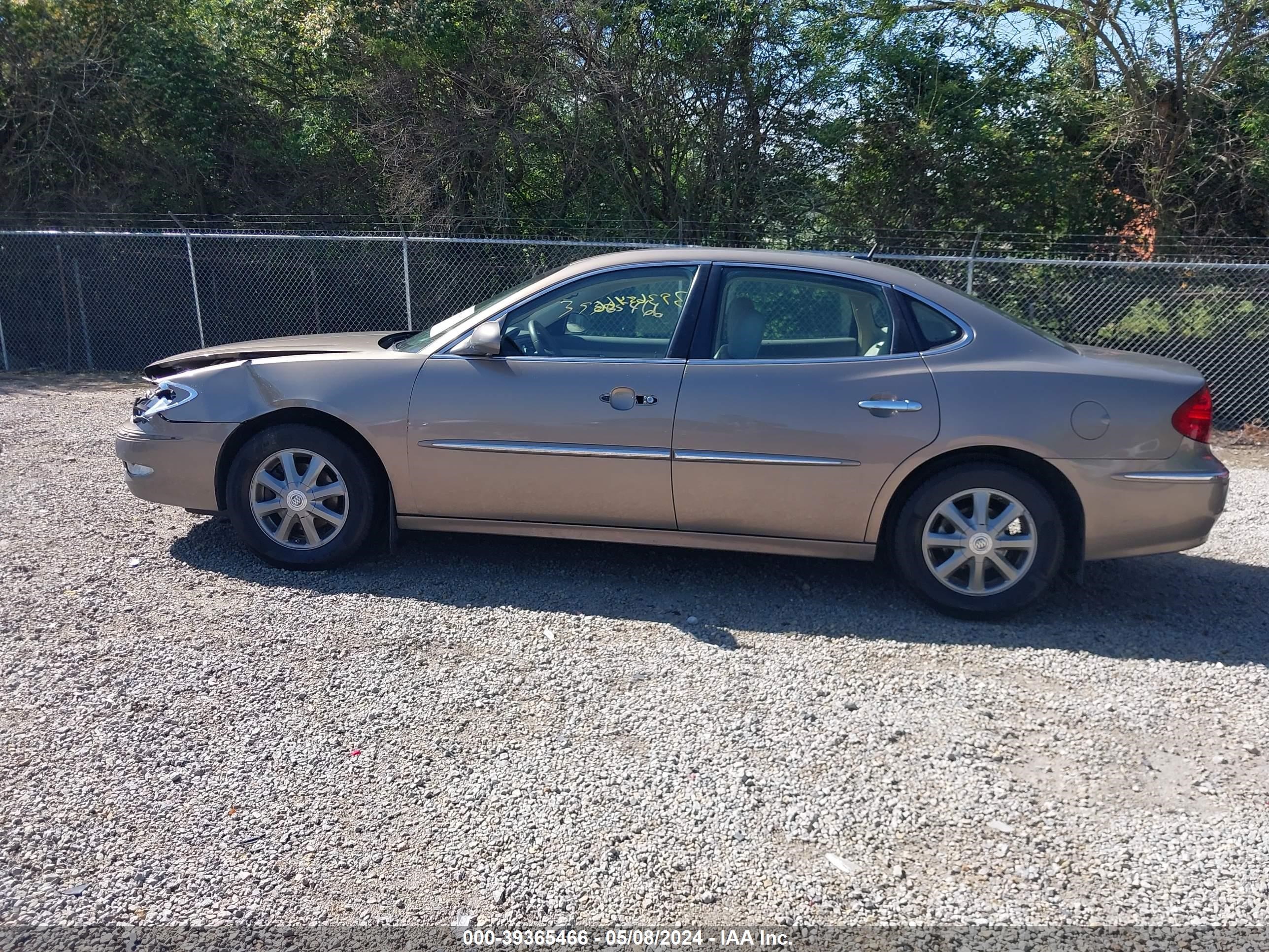 Photo 13 VIN: 2G4WD582371161180 - BUICK LACROSSE 