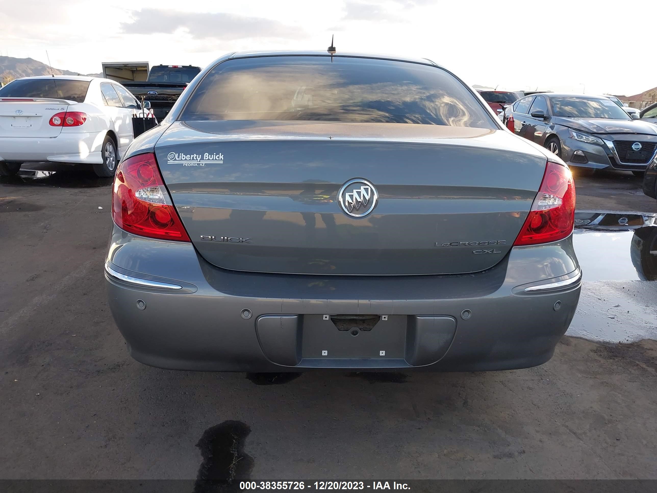 Photo 15 VIN: 2G4WD582381196061 - BUICK LACROSSE 