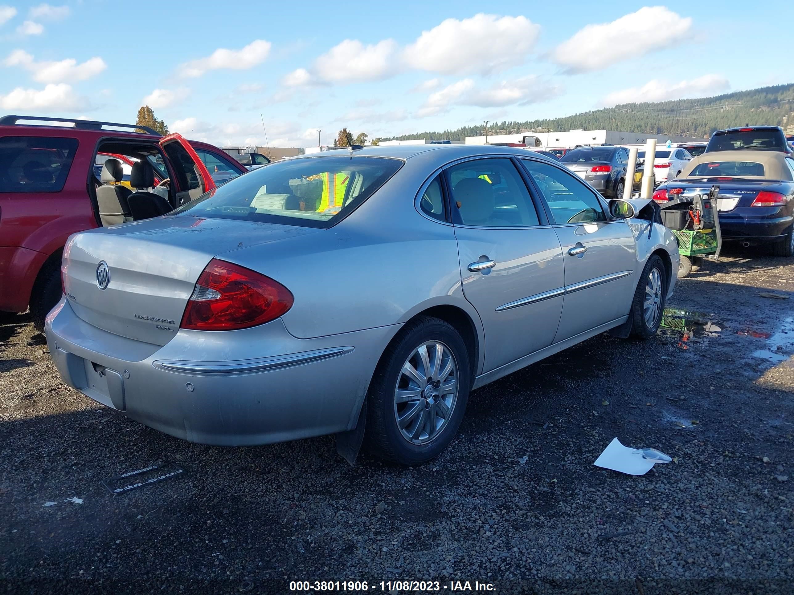 Photo 3 VIN: 2G4WD582391150067 - BUICK LACROSSE 