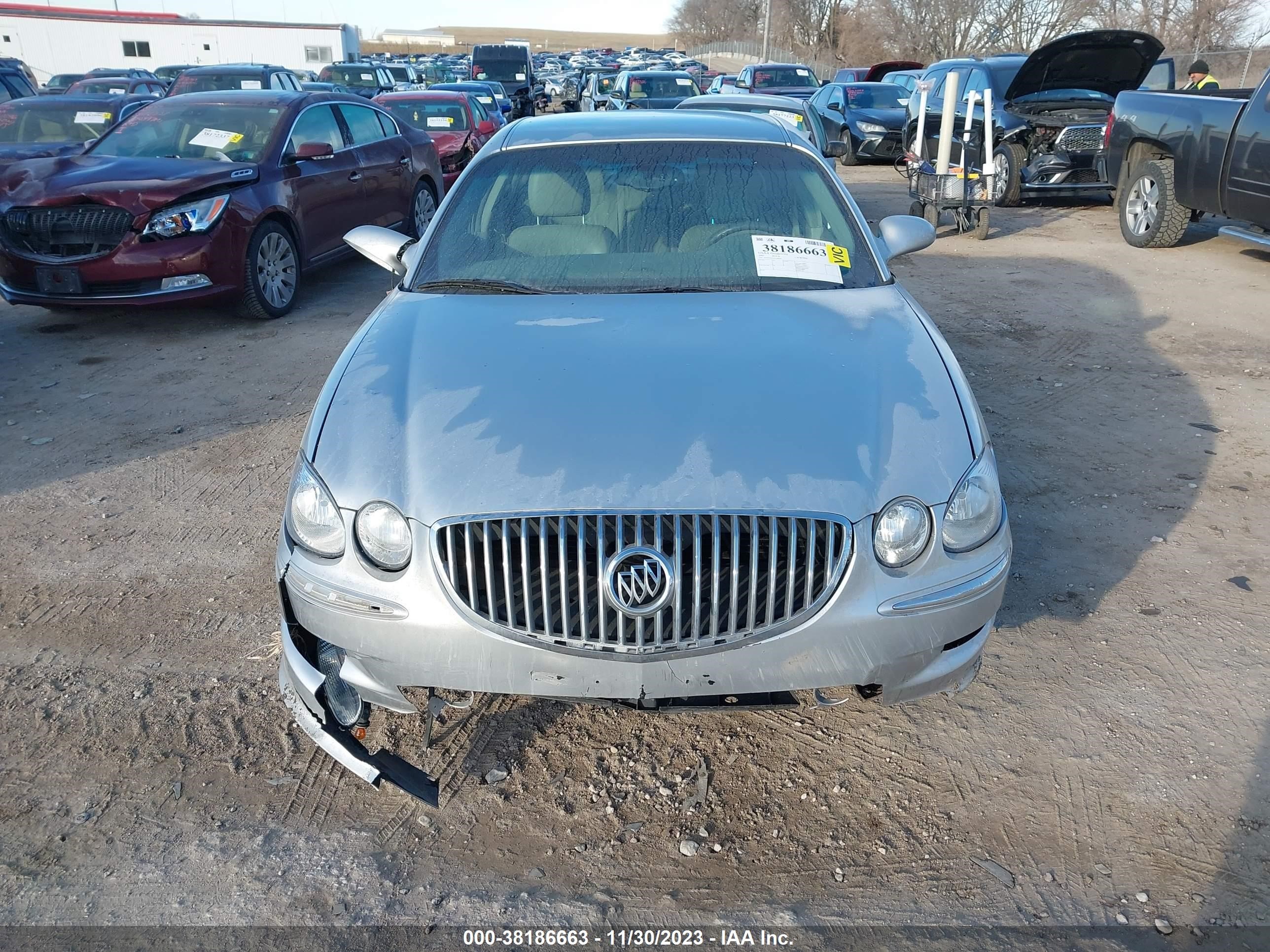 Photo 11 VIN: 2G4WD582391208453 - BUICK LACROSSE 