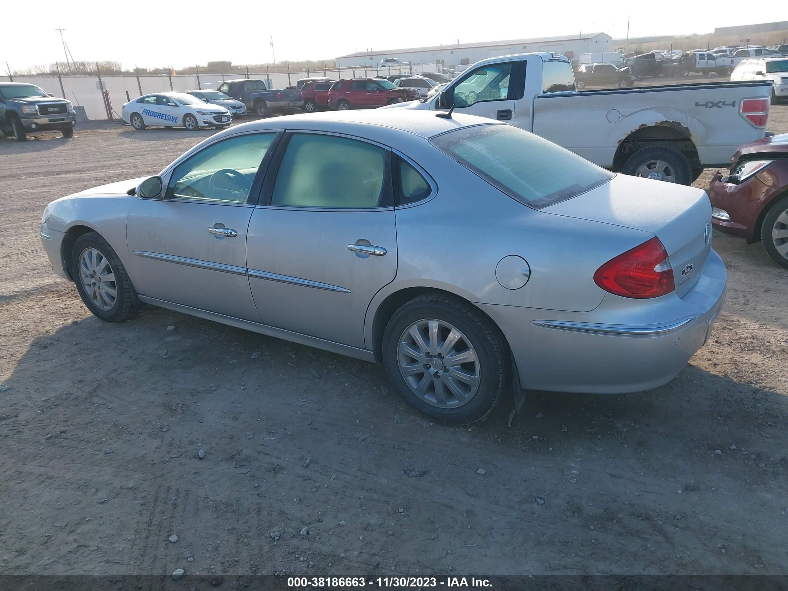 Photo 2 VIN: 2G4WD582391208453 - BUICK LACROSSE 