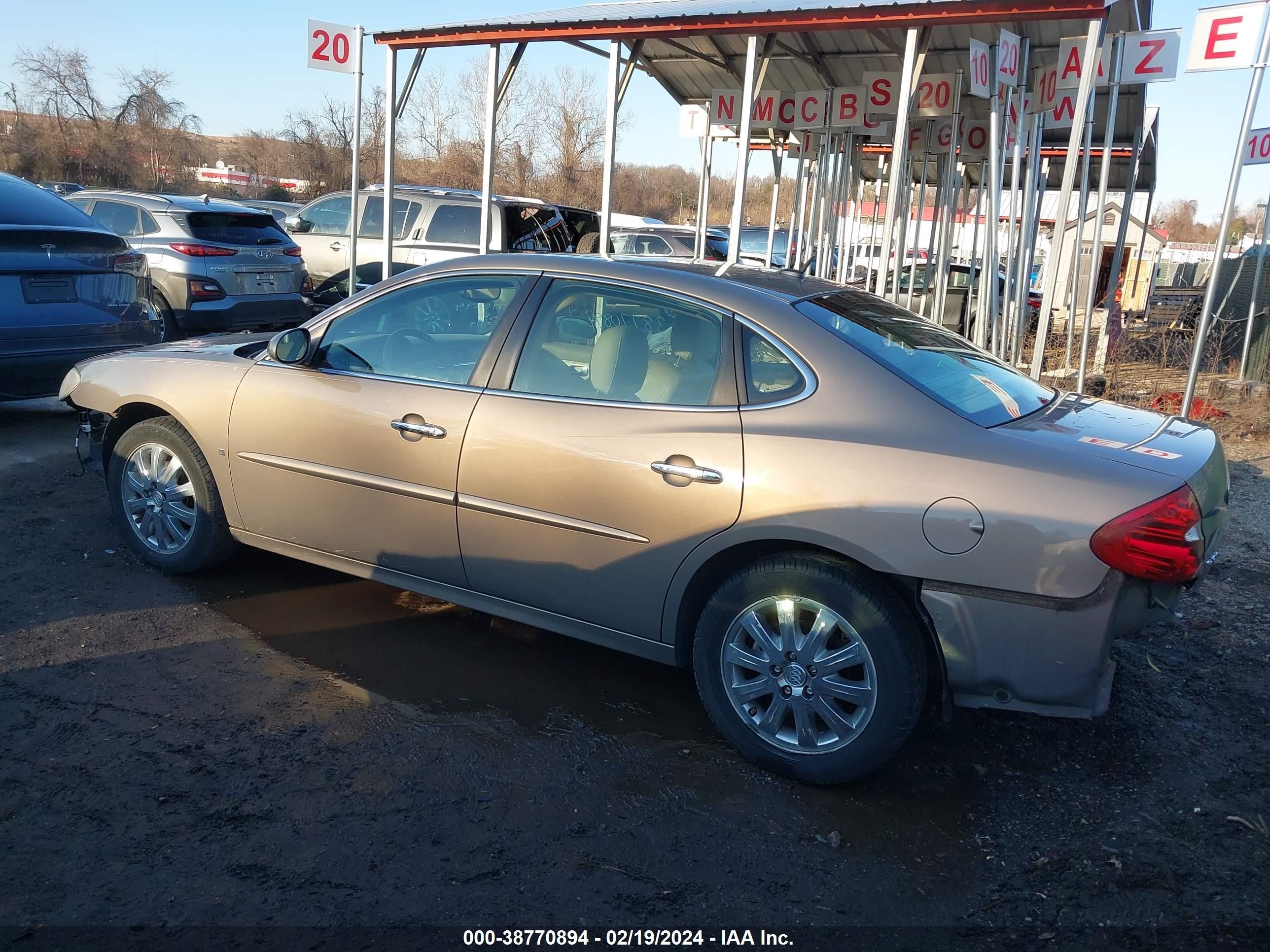 Photo 14 VIN: 2G4WD582471130567 - BUICK LACROSSE 