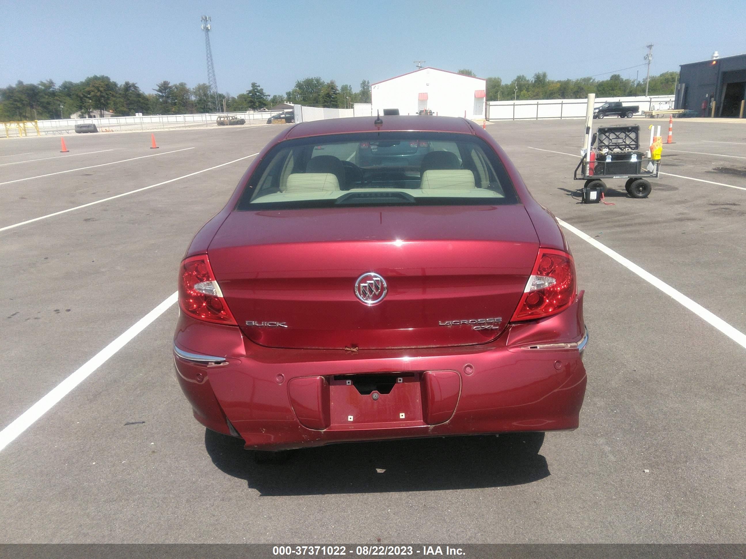 Photo 16 VIN: 2G4WD582481330804 - BUICK LACROSSE 