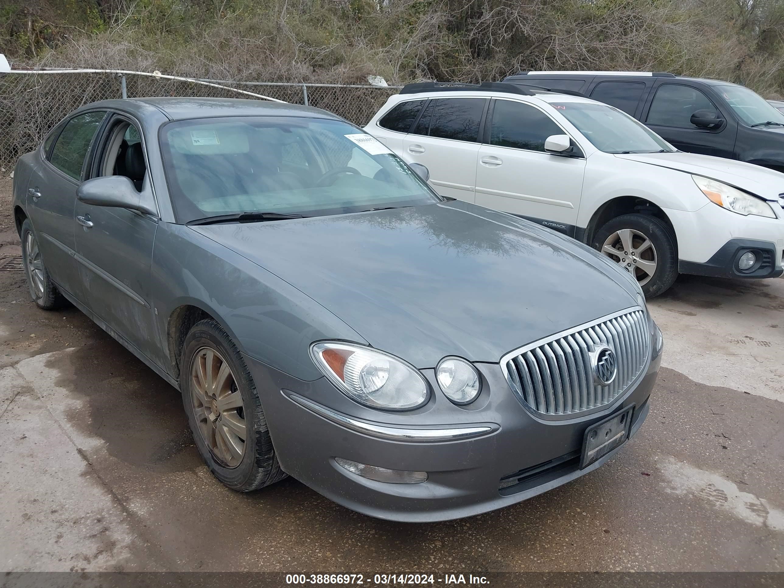 Photo 0 VIN: 2G4WD582581153390 - BUICK LACROSSE 