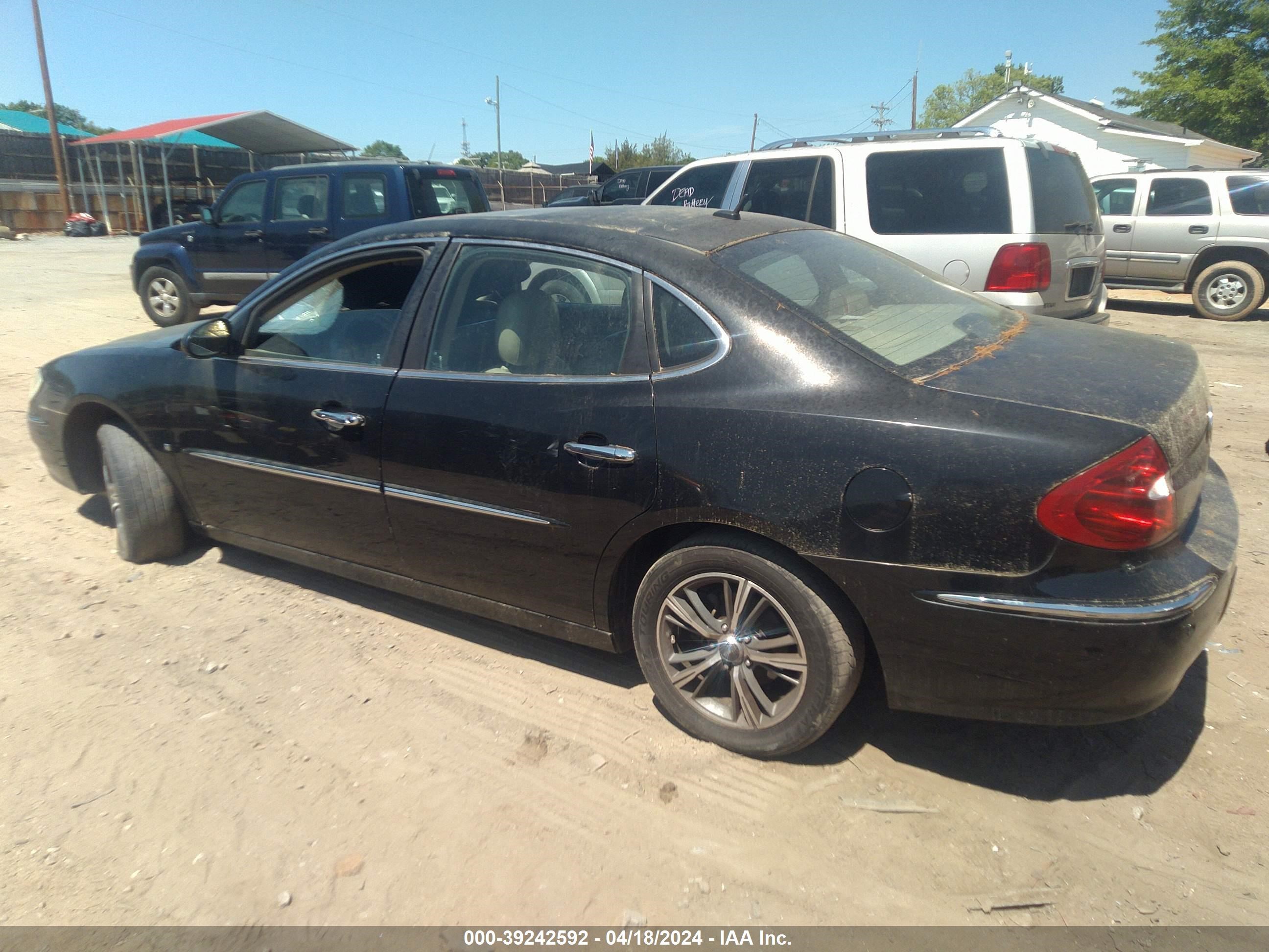 Photo 2 VIN: 2G4WD582661104633 - BUICK LACROSSE 