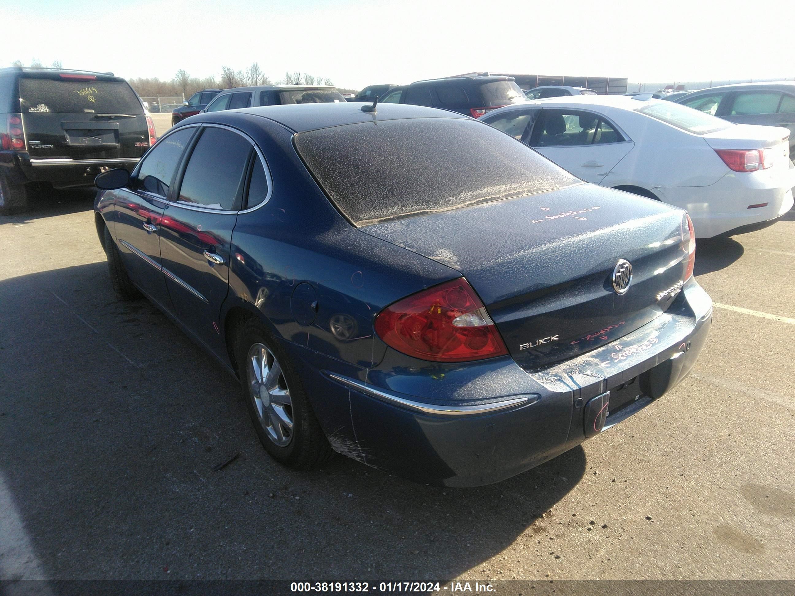 Photo 2 VIN: 2G4WD582661155047 - BUICK LACROSSE 