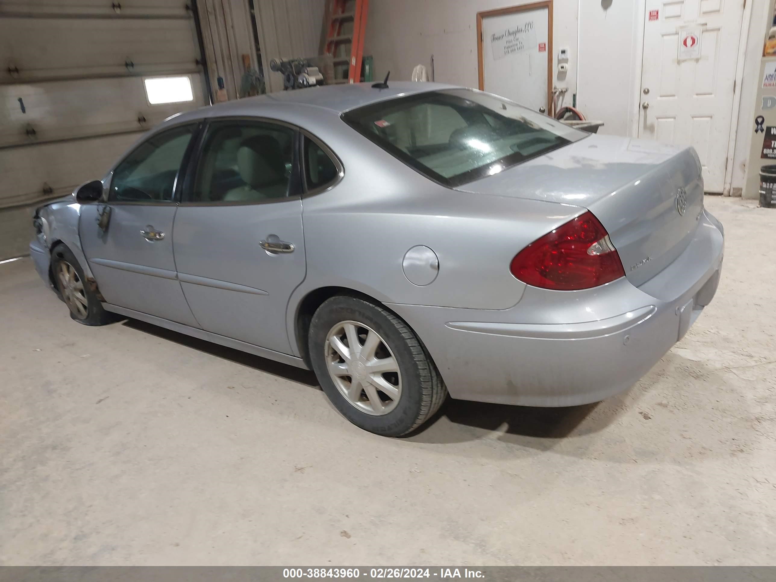 Photo 2 VIN: 2G4WD582761104771 - BUICK LACROSSE 