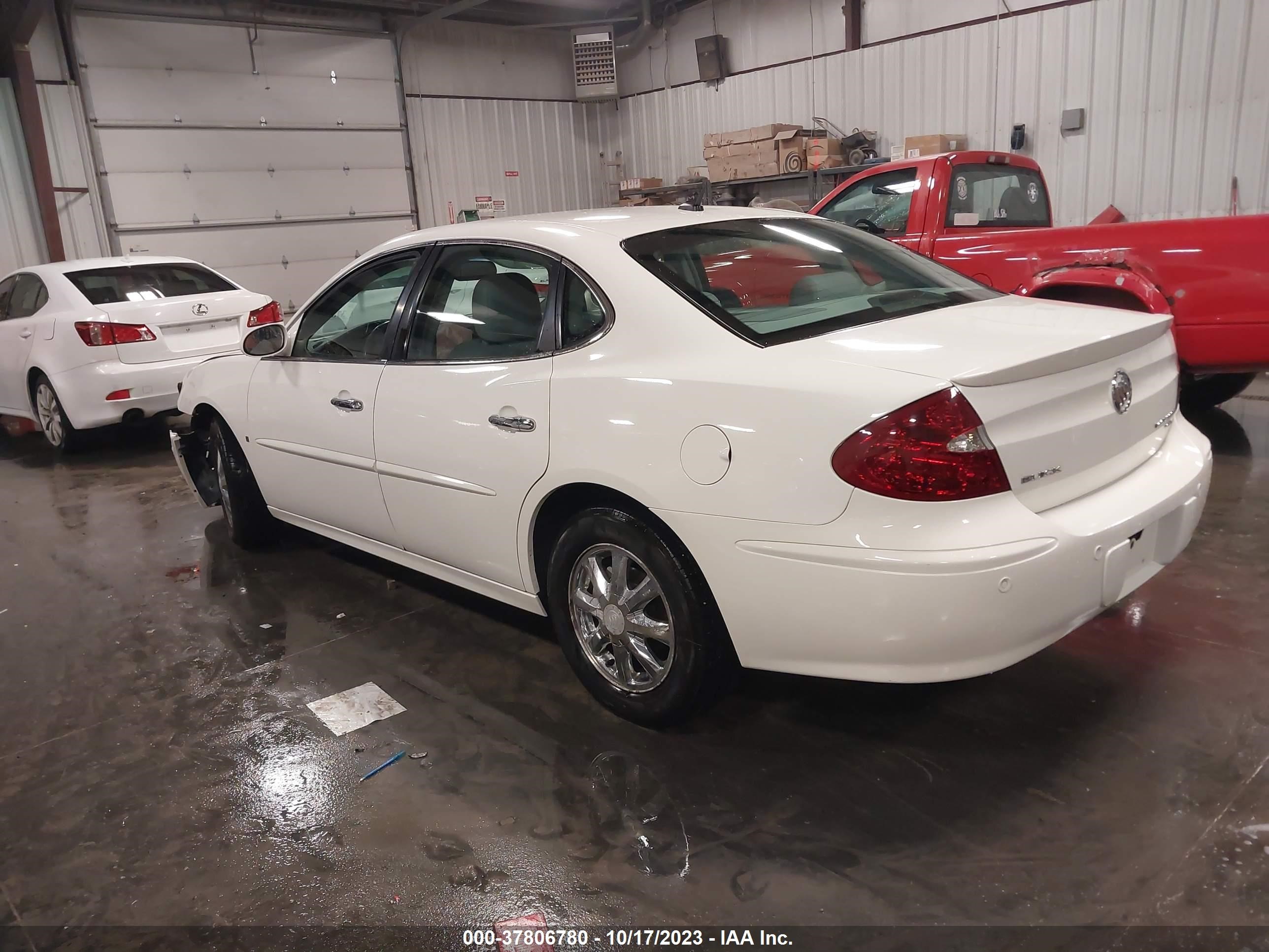 Photo 2 VIN: 2G4WD582761212078 - BUICK LACROSSE 