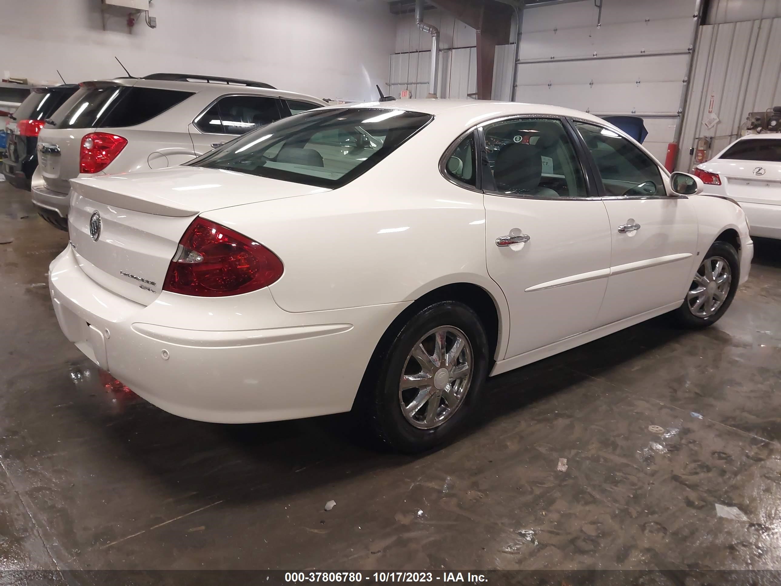 Photo 3 VIN: 2G4WD582761212078 - BUICK LACROSSE 