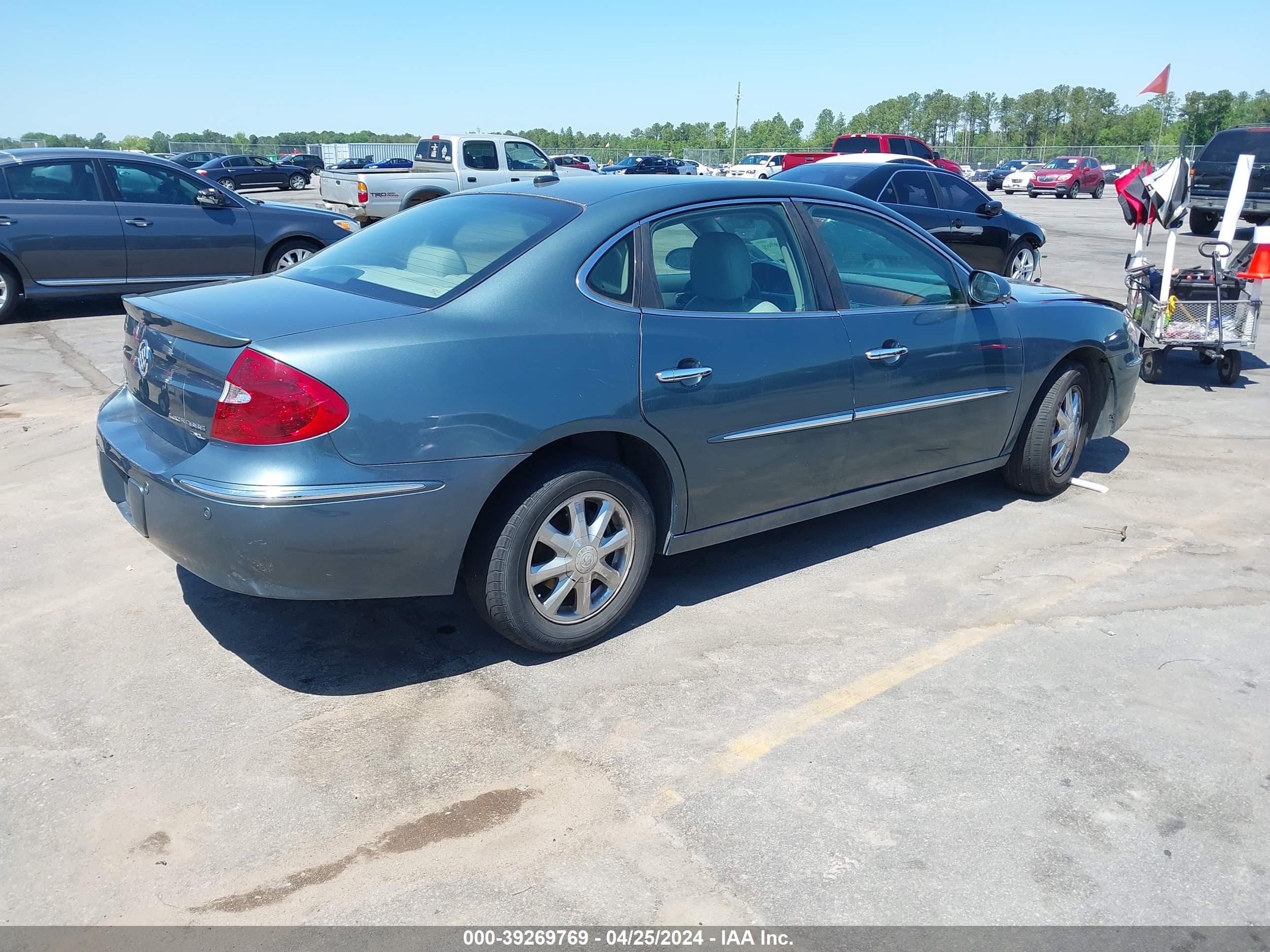 Photo 3 VIN: 2G4WD582761259319 - BUICK LACROSSE 