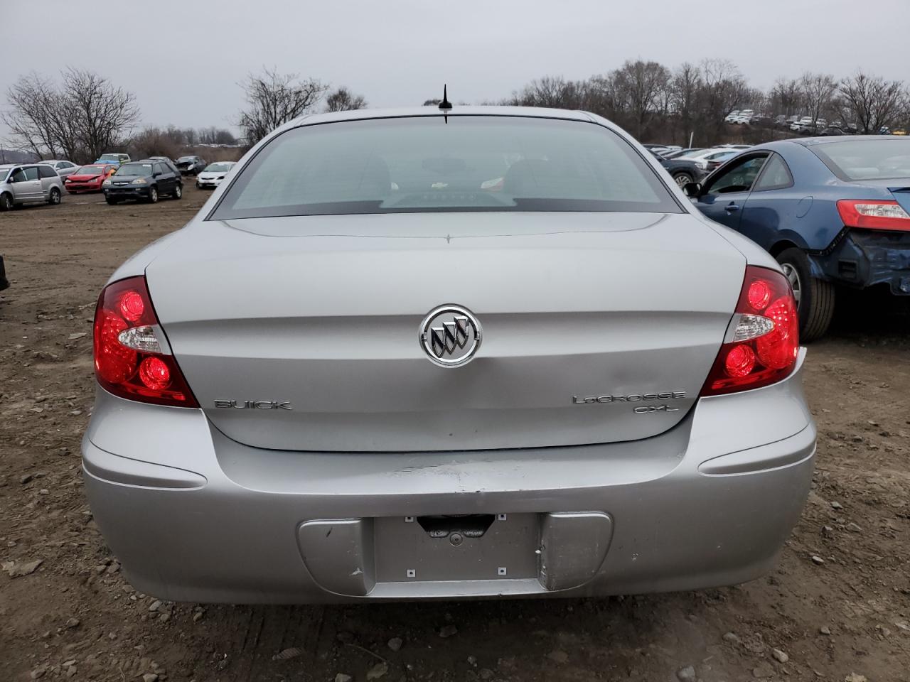 Photo 5 VIN: 2G4WD582771111365 - BUICK LACROSSE 