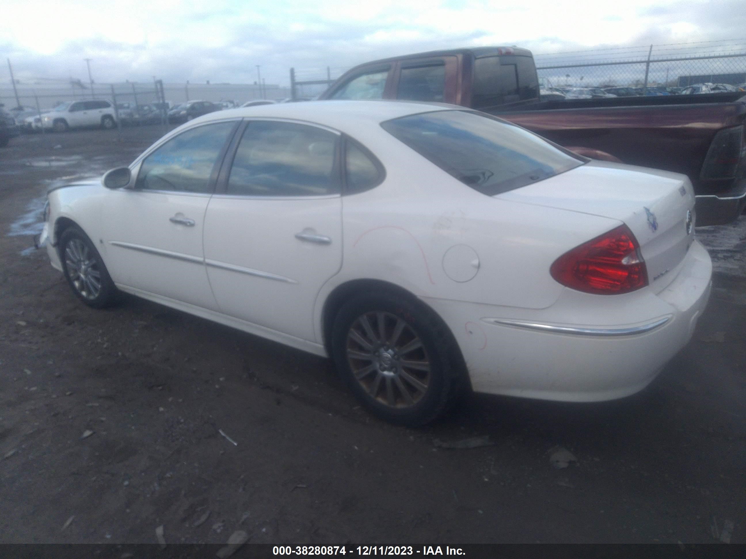 Photo 2 VIN: 2G4WD582791249779 - BUICK LACROSSE 