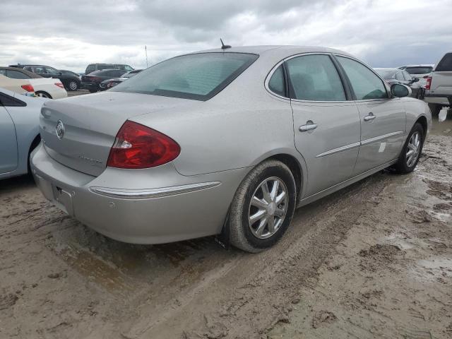 Photo 2 VIN: 2G4WD582861123555 - BUICK LACROSSE C 