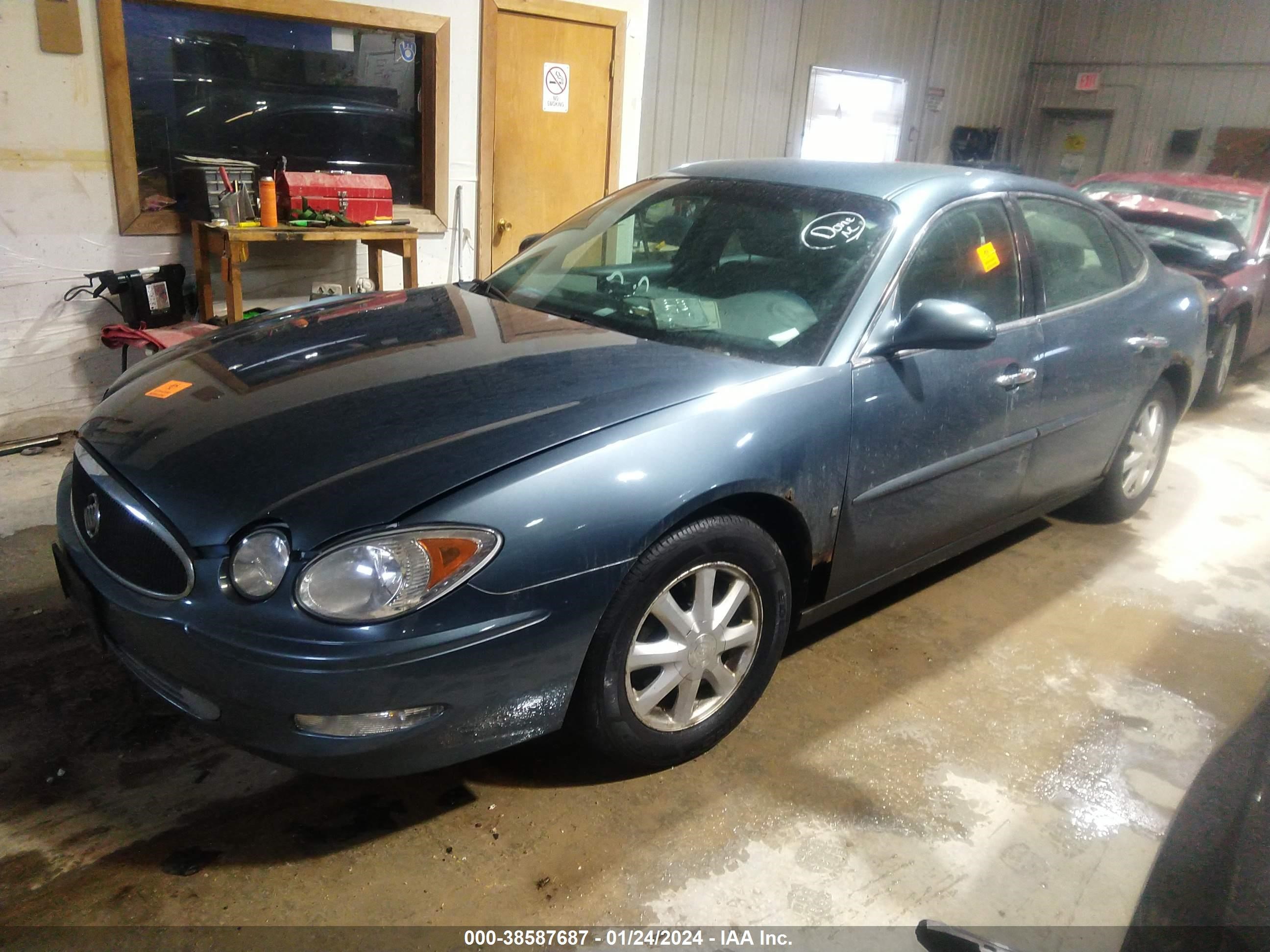 Photo 1 VIN: 2G4WD582861199485 - BUICK LACROSSE 