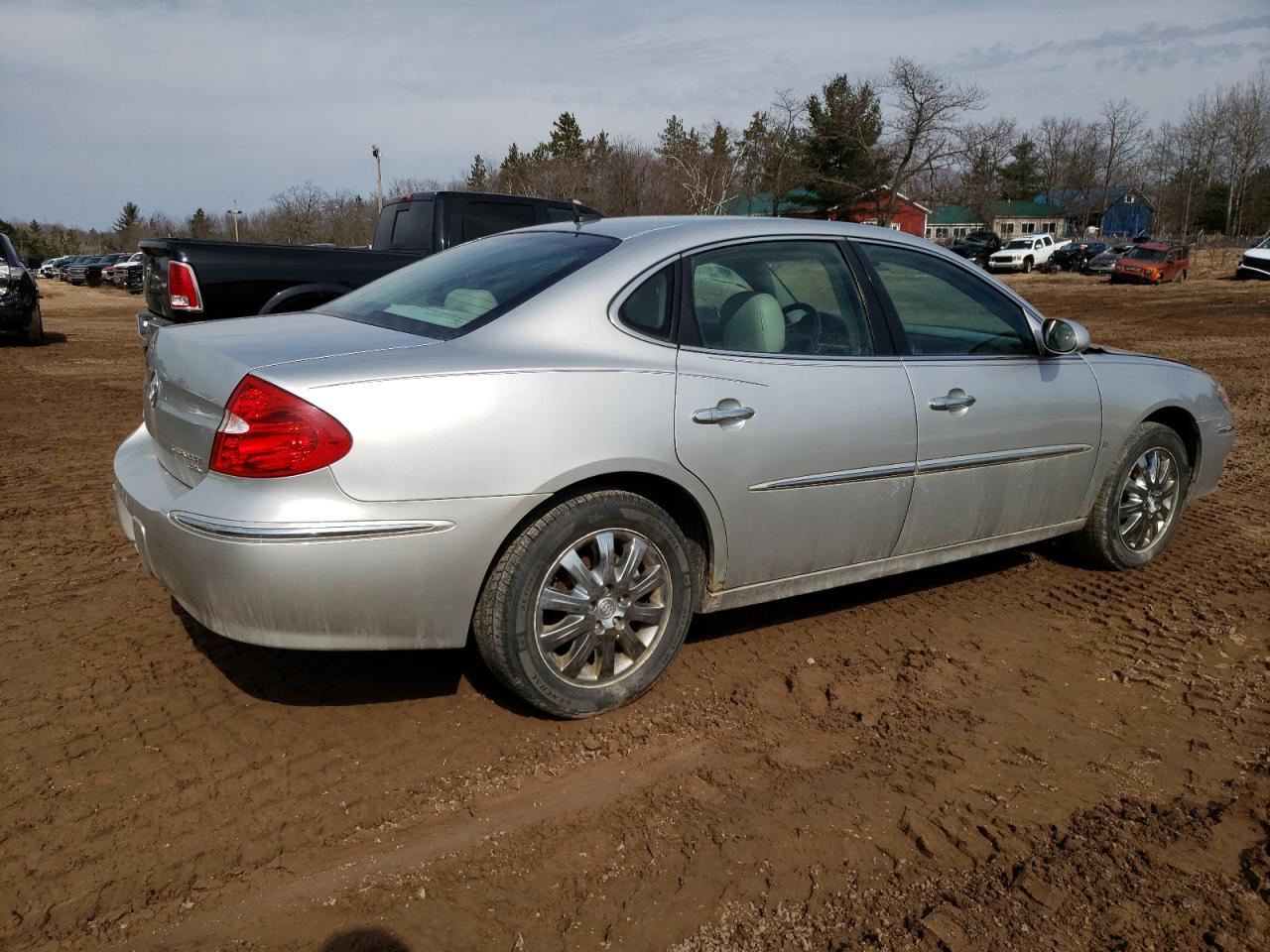 Photo 2 VIN: 2G4WD582891181170 - BUICK LACROSSE 