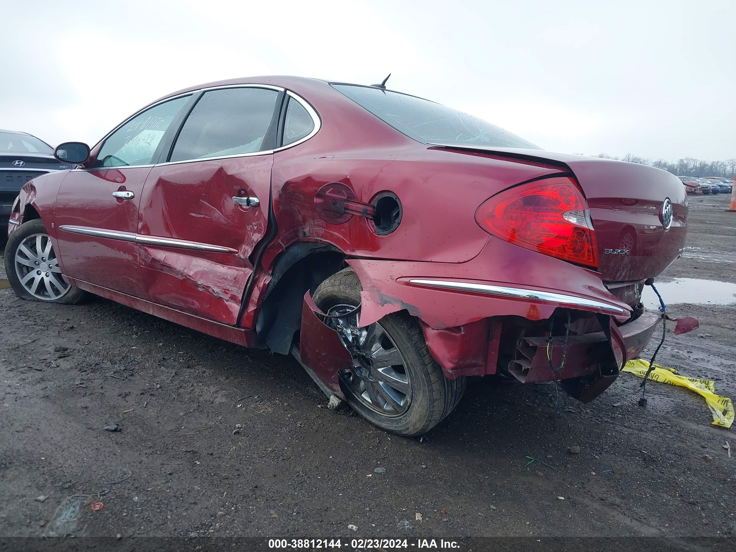 Photo 5 VIN: 2G4WD582981199384 - BUICK LACROSSE 