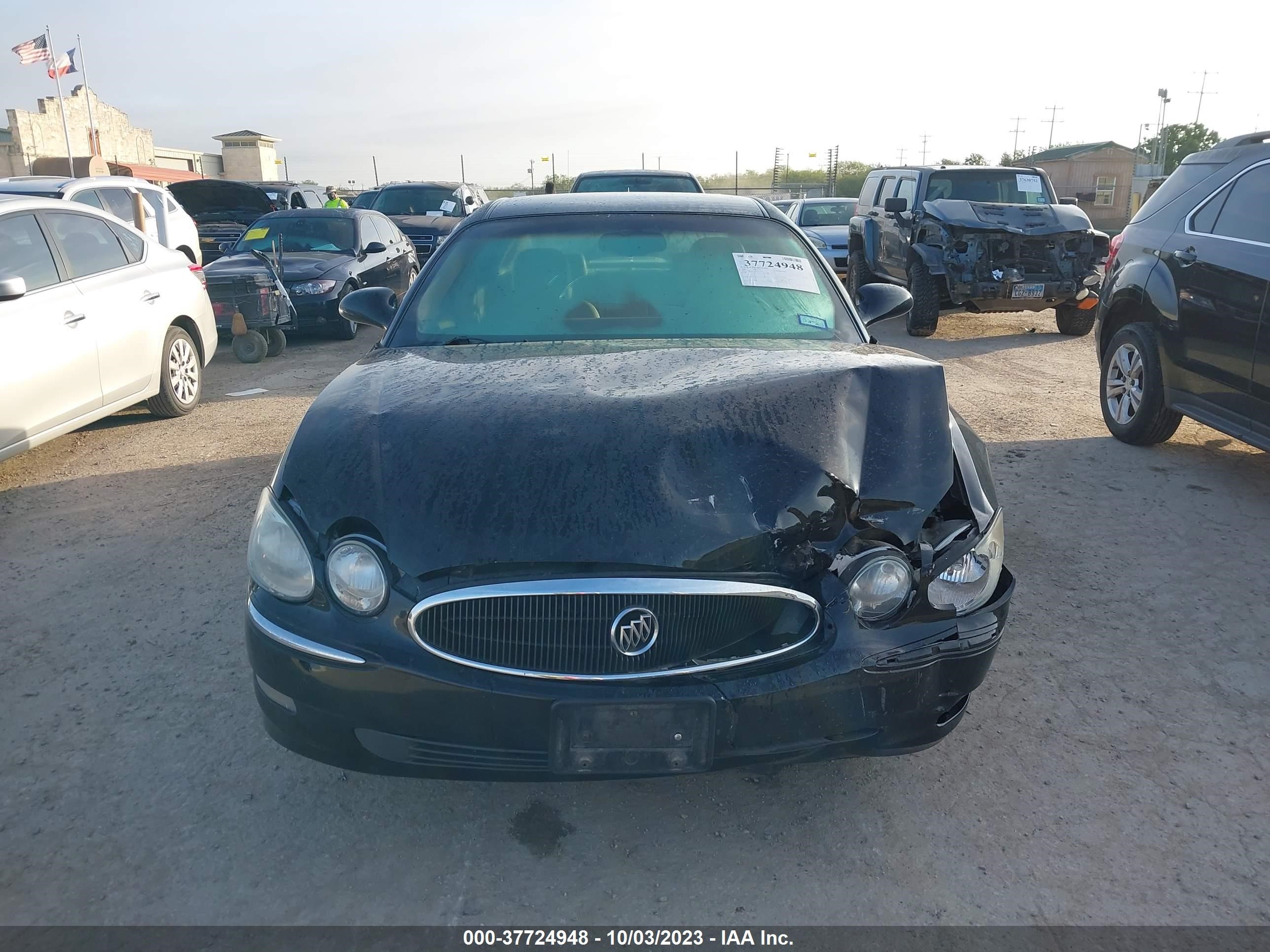 Photo 11 VIN: 2G4WD582X61253515 - BUICK LACROSSE 