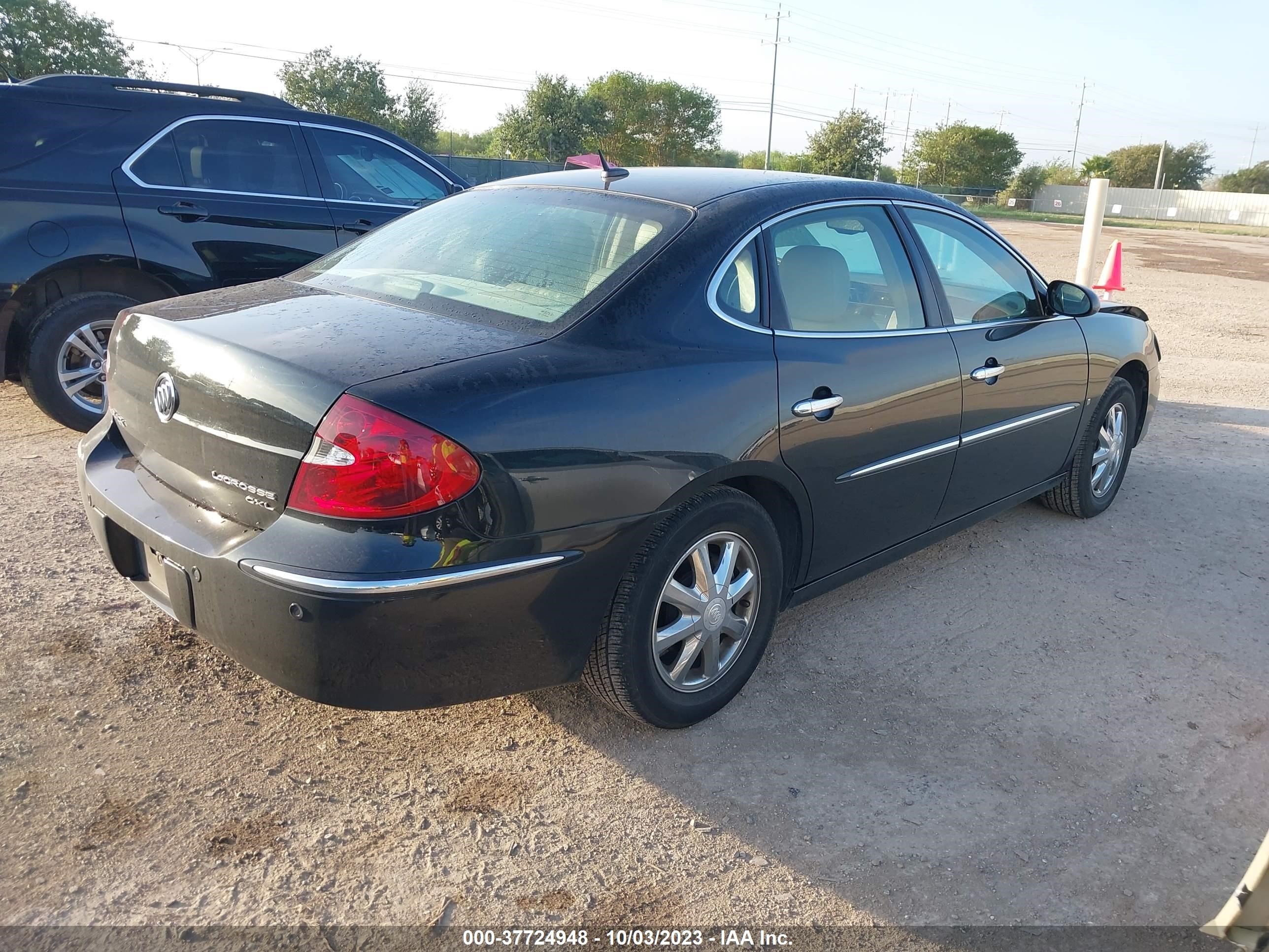 Photo 3 VIN: 2G4WD582X61253515 - BUICK LACROSSE 