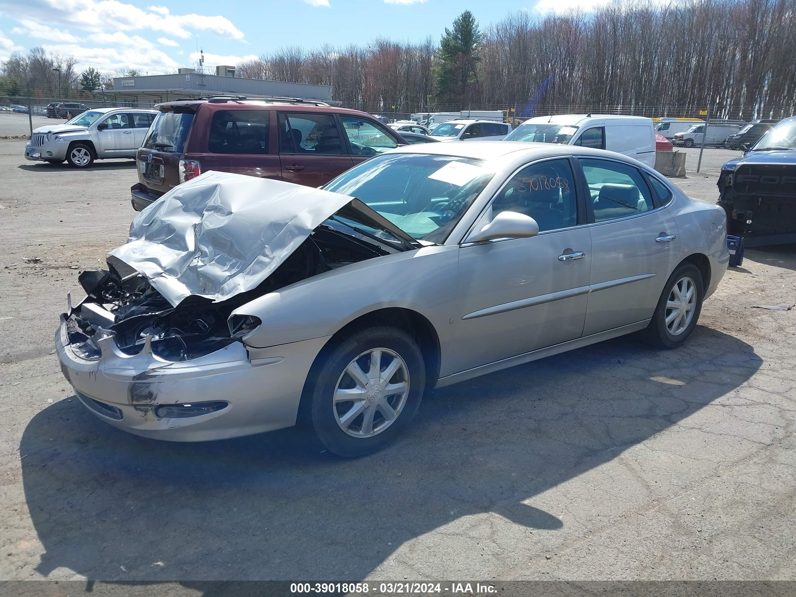 Photo 1 VIN: 2G4WD582X61304432 - BUICK LACROSSE 