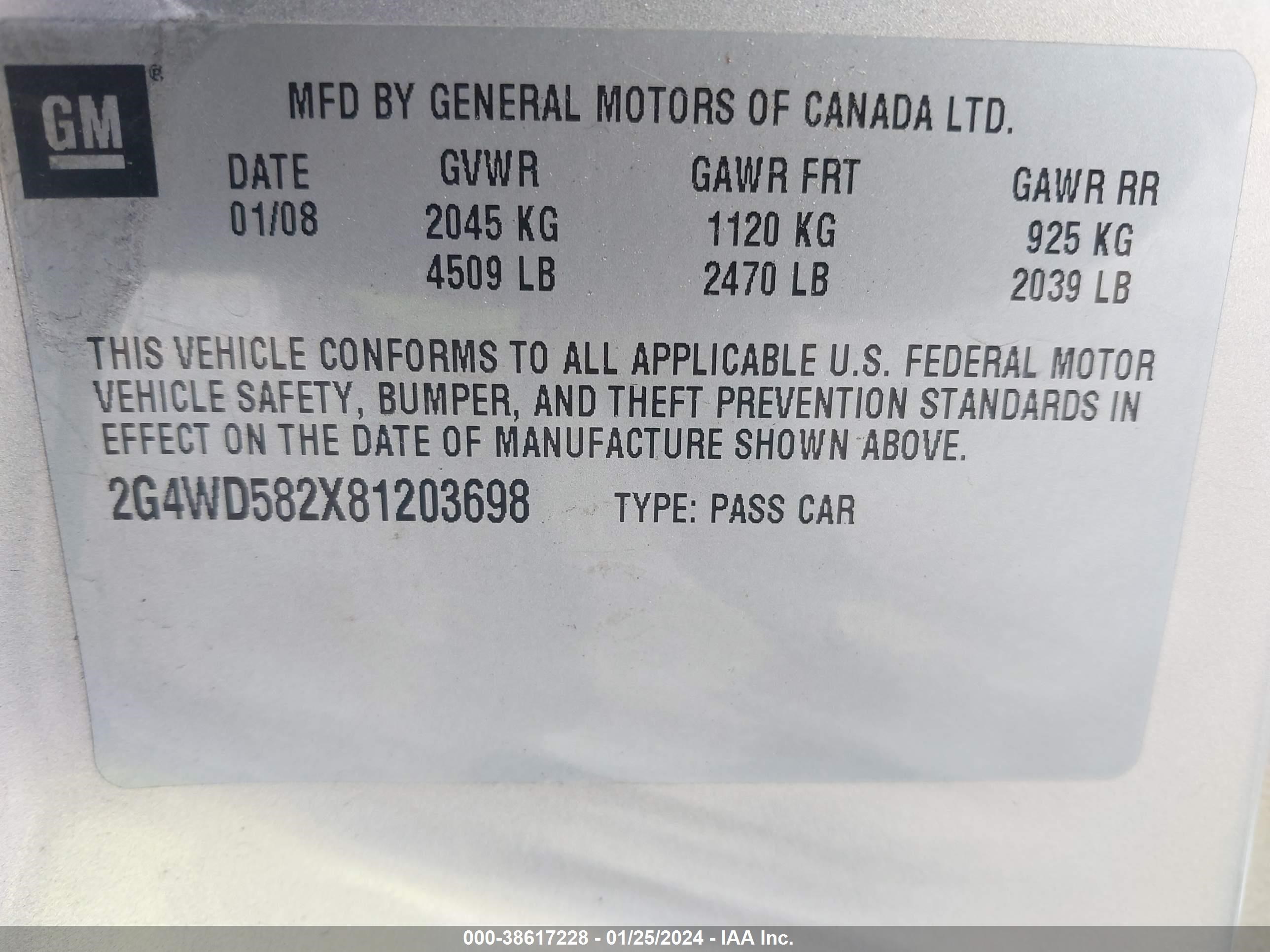 Photo 8 VIN: 2G4WD582X81203698 - BUICK LACROSSE 