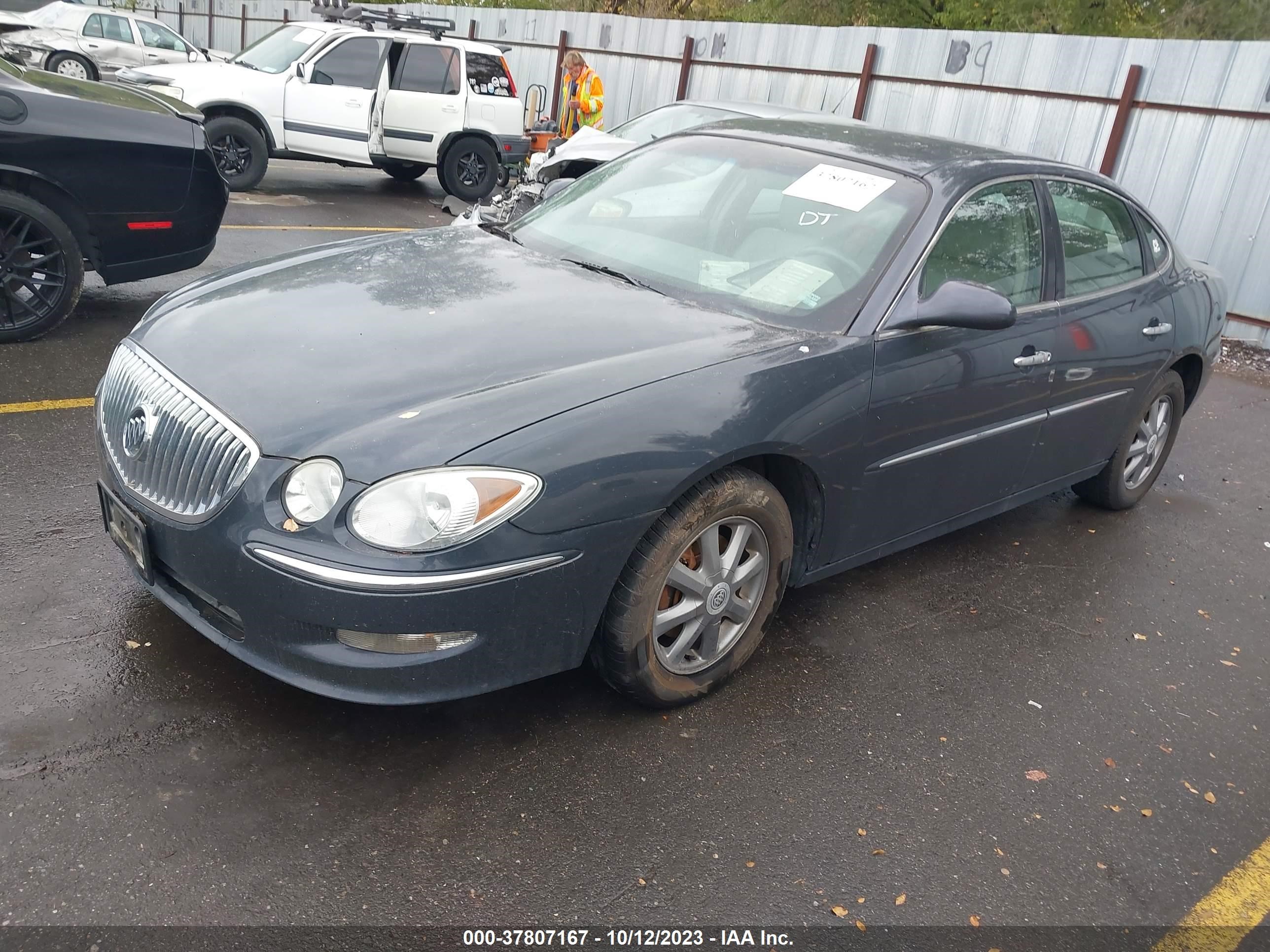 Photo 1 VIN: 2G4WD582X91119463 - BUICK LACROSSE 