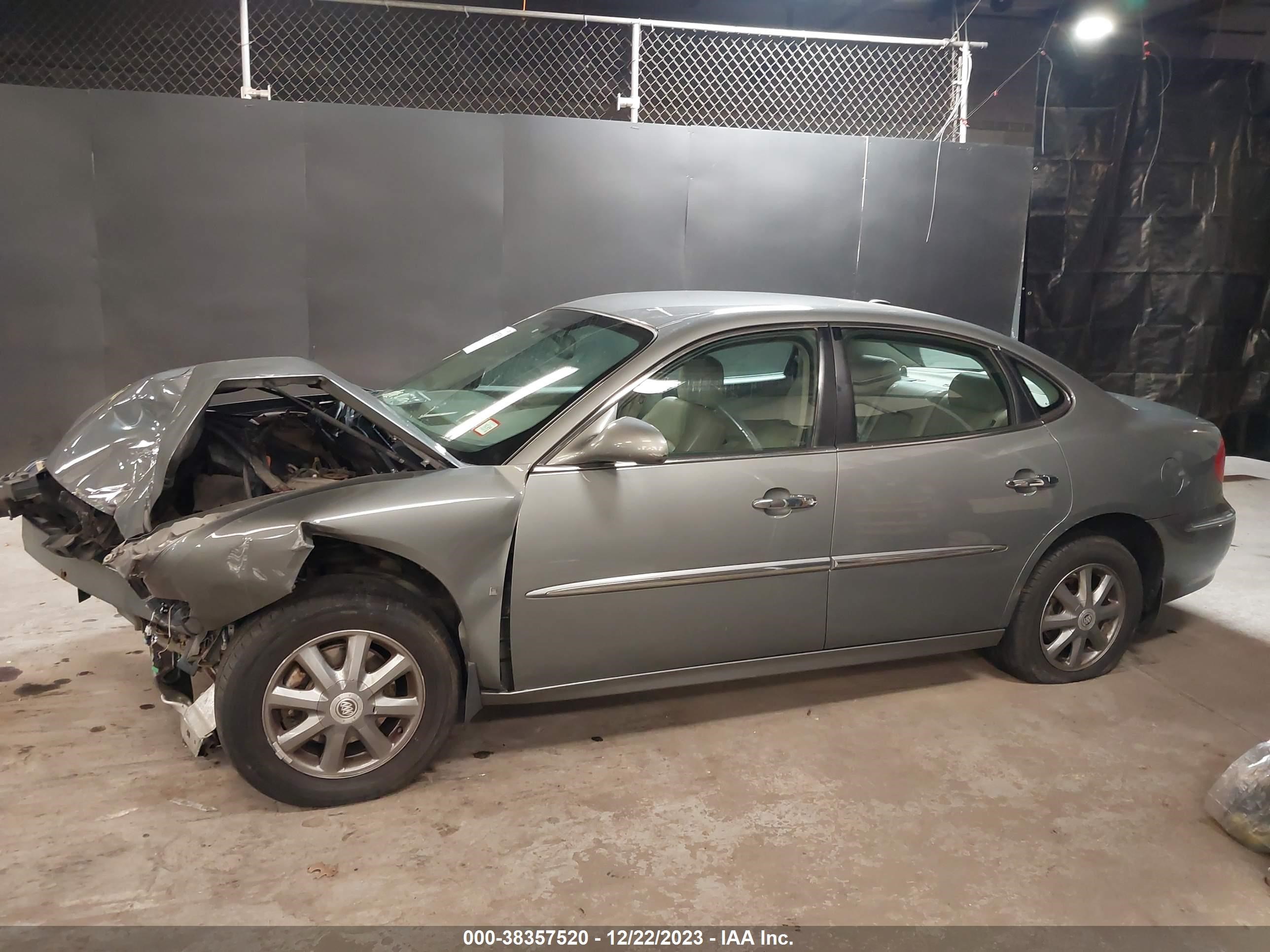 Photo 13 VIN: 2G4WD582X91213634 - BUICK LACROSSE 