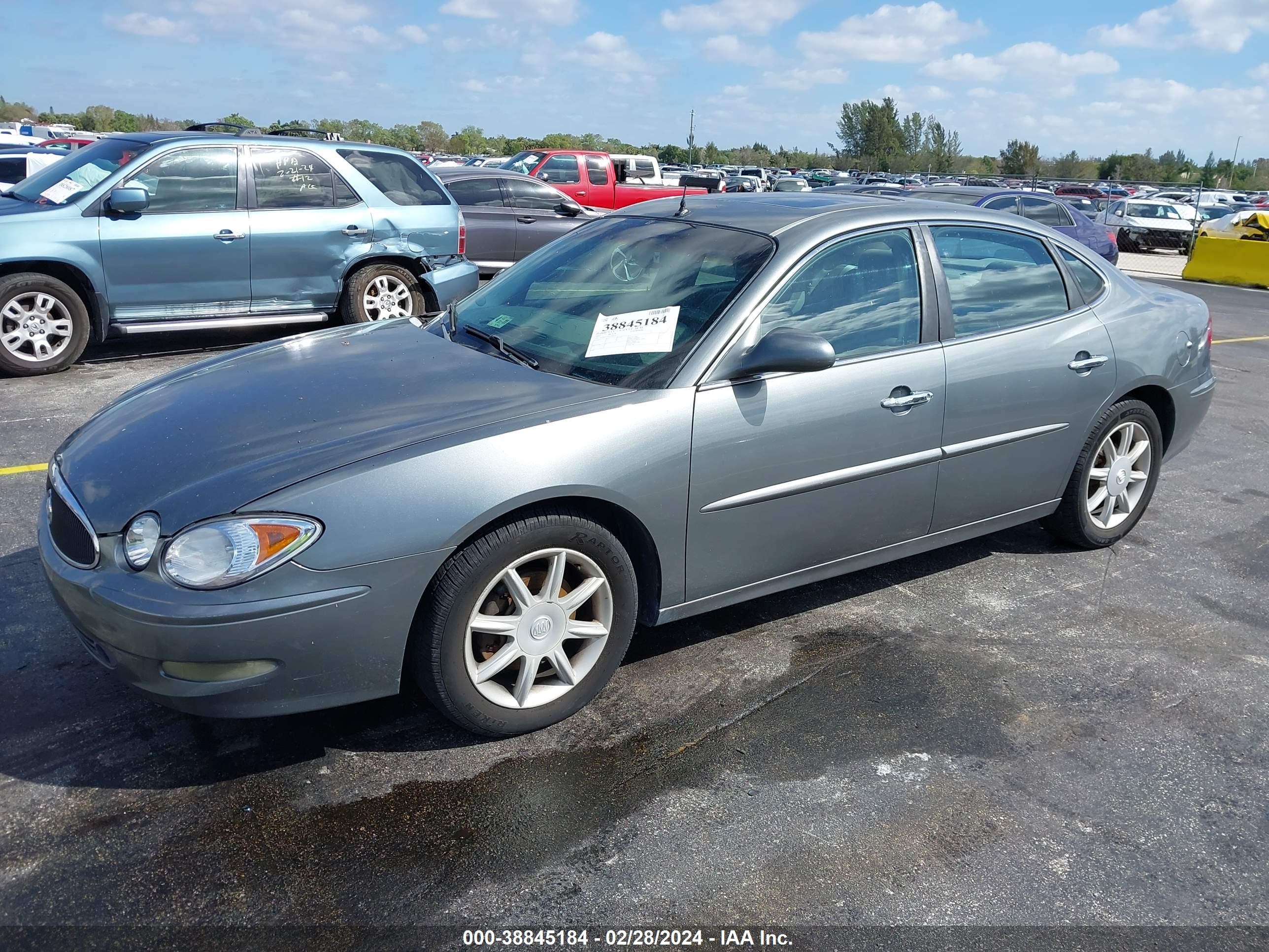 Photo 1 VIN: 2G4WE537051289275 - BUICK LACROSSE 