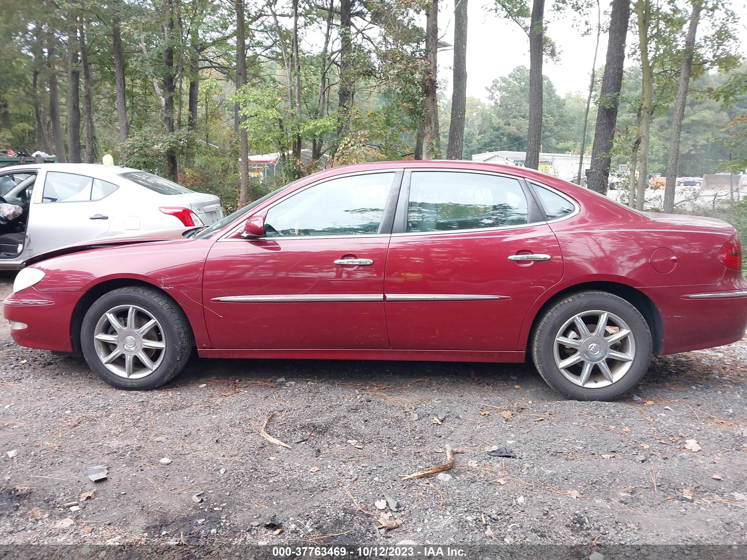 Photo 13 VIN: 2G4WE537451268252 - BUICK LACROSSE 