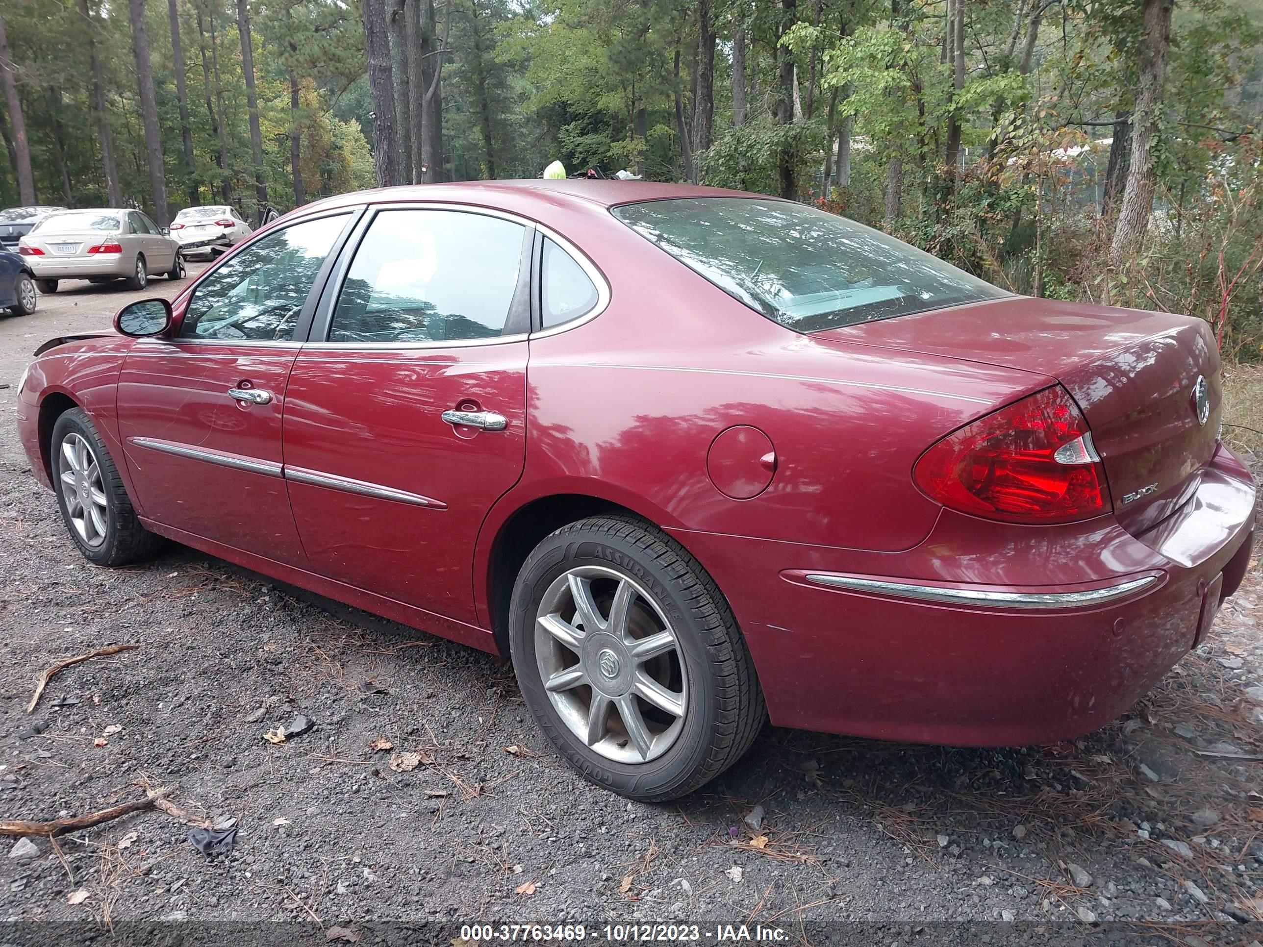 Photo 2 VIN: 2G4WE537451268252 - BUICK LACROSSE 