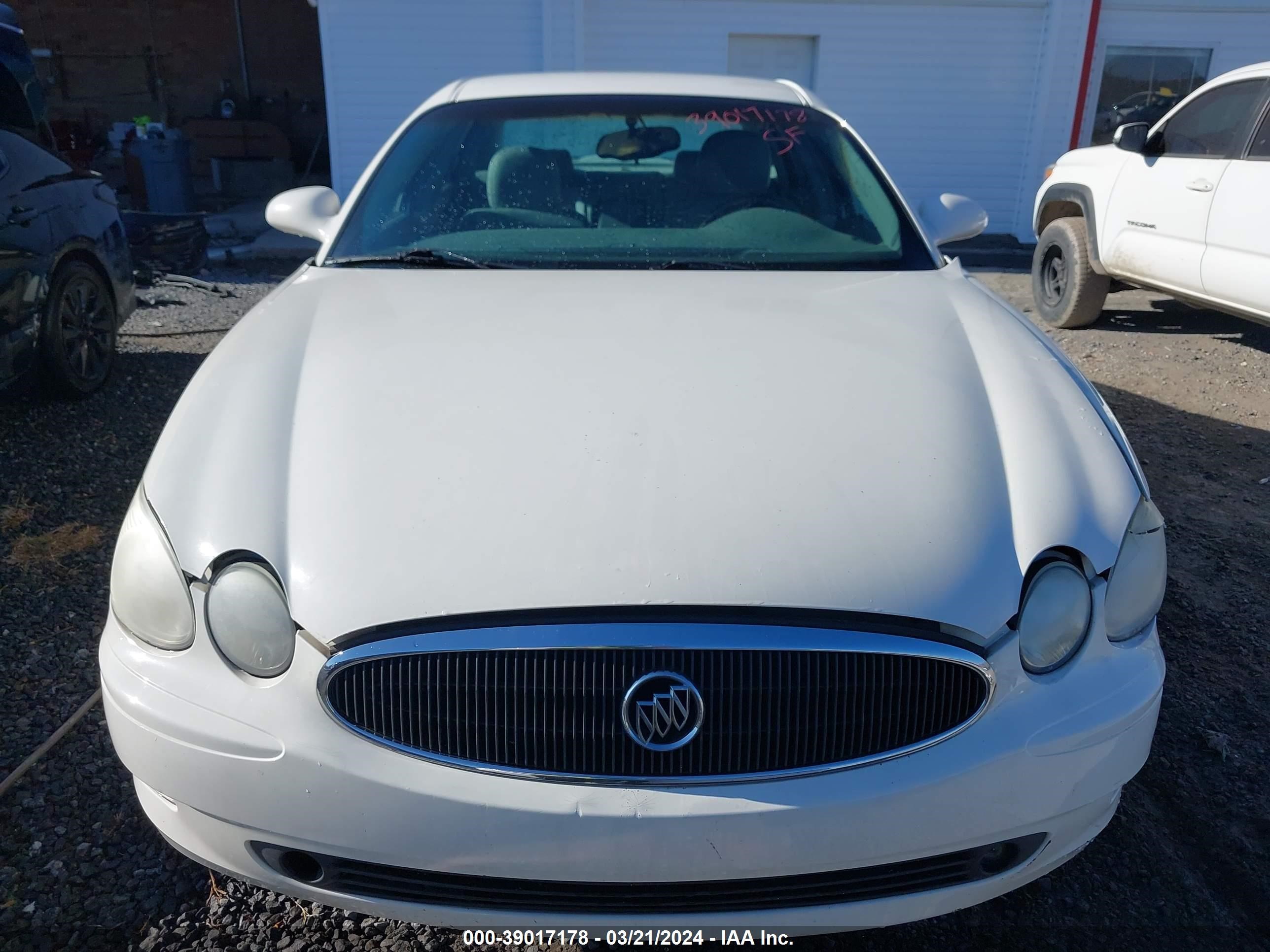 Photo 11 VIN: 2G4WE587271204464 - BUICK LACROSSE 