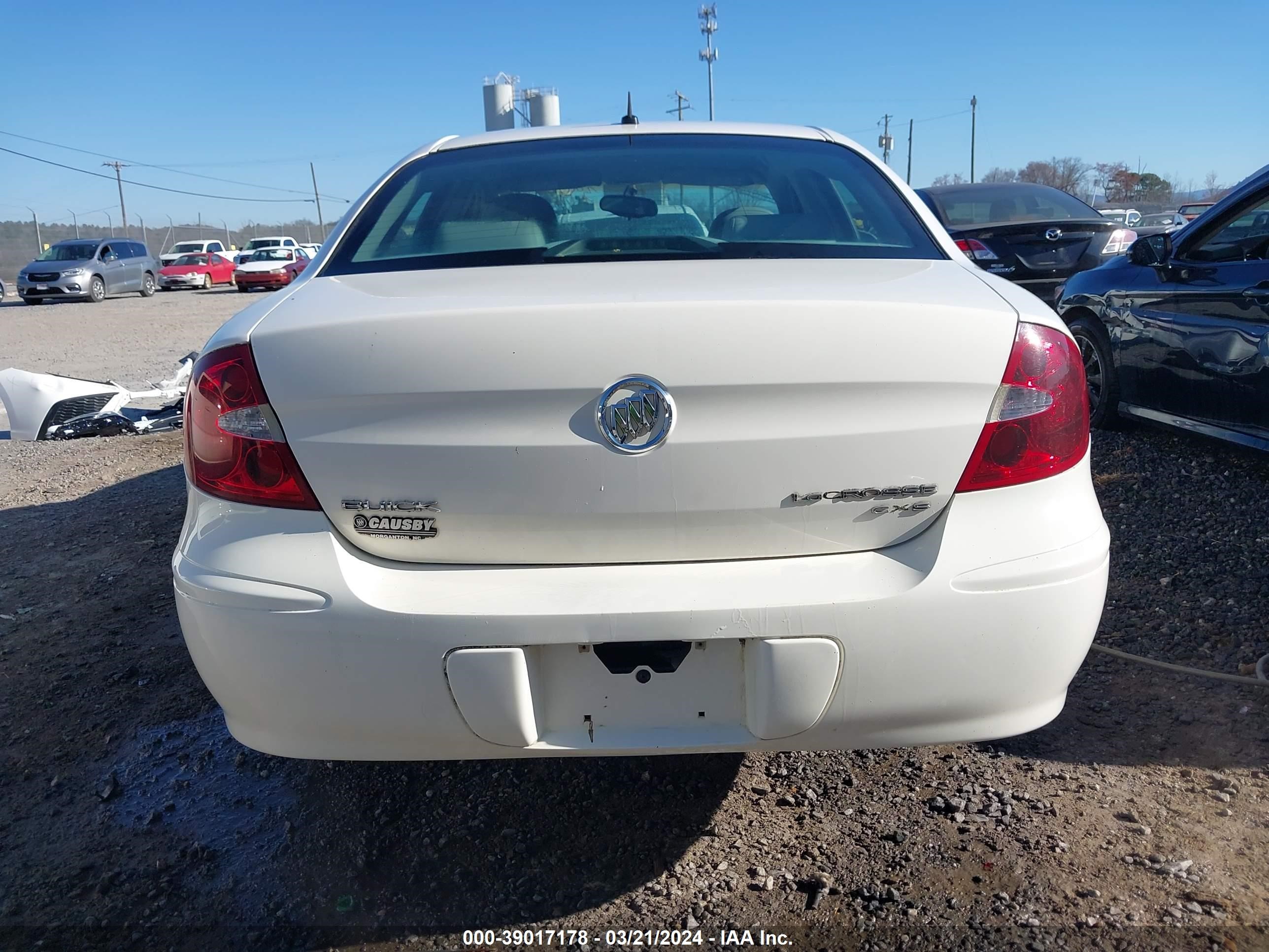 Photo 15 VIN: 2G4WE587271204464 - BUICK LACROSSE 